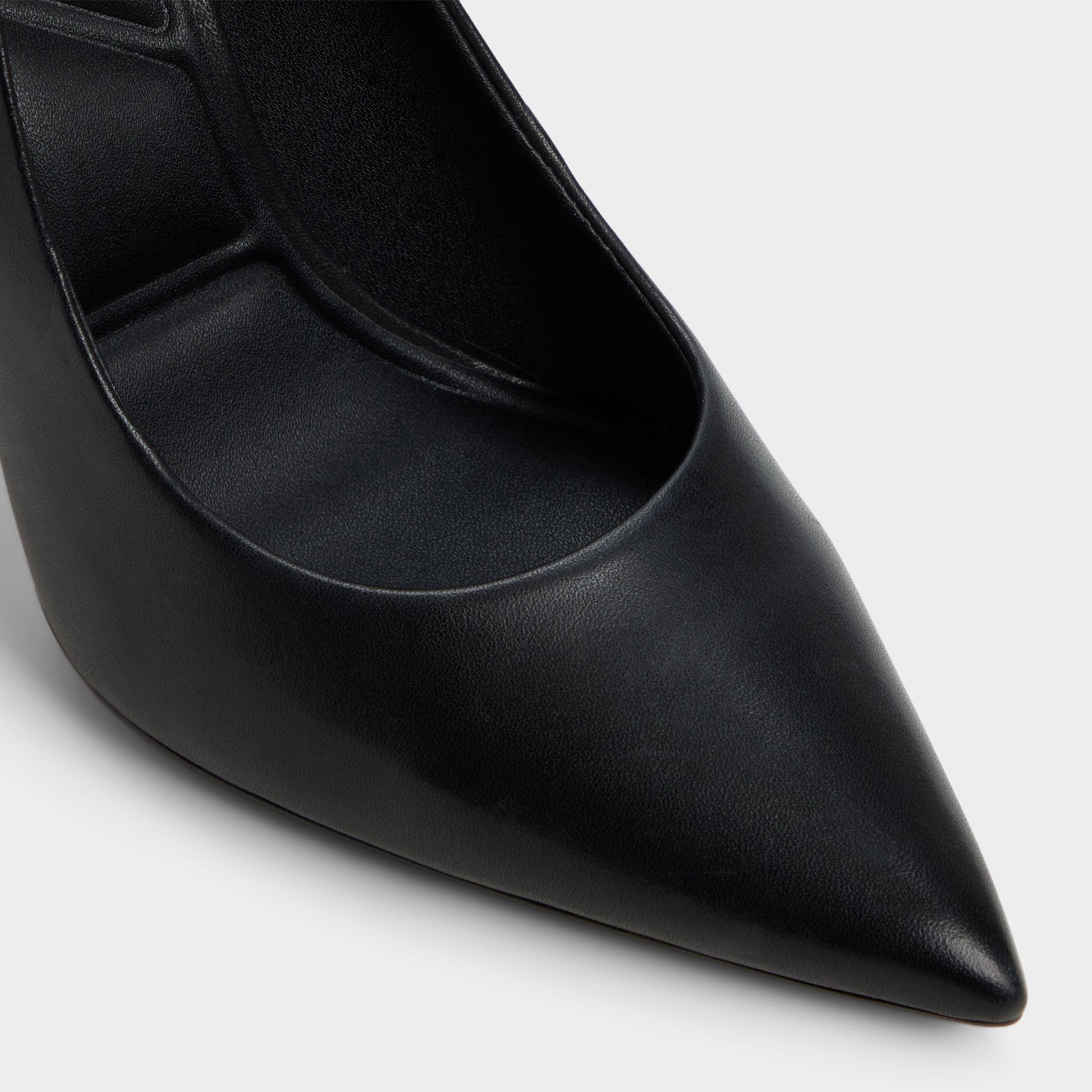Close-up of the Black Stessy3.0 Pump