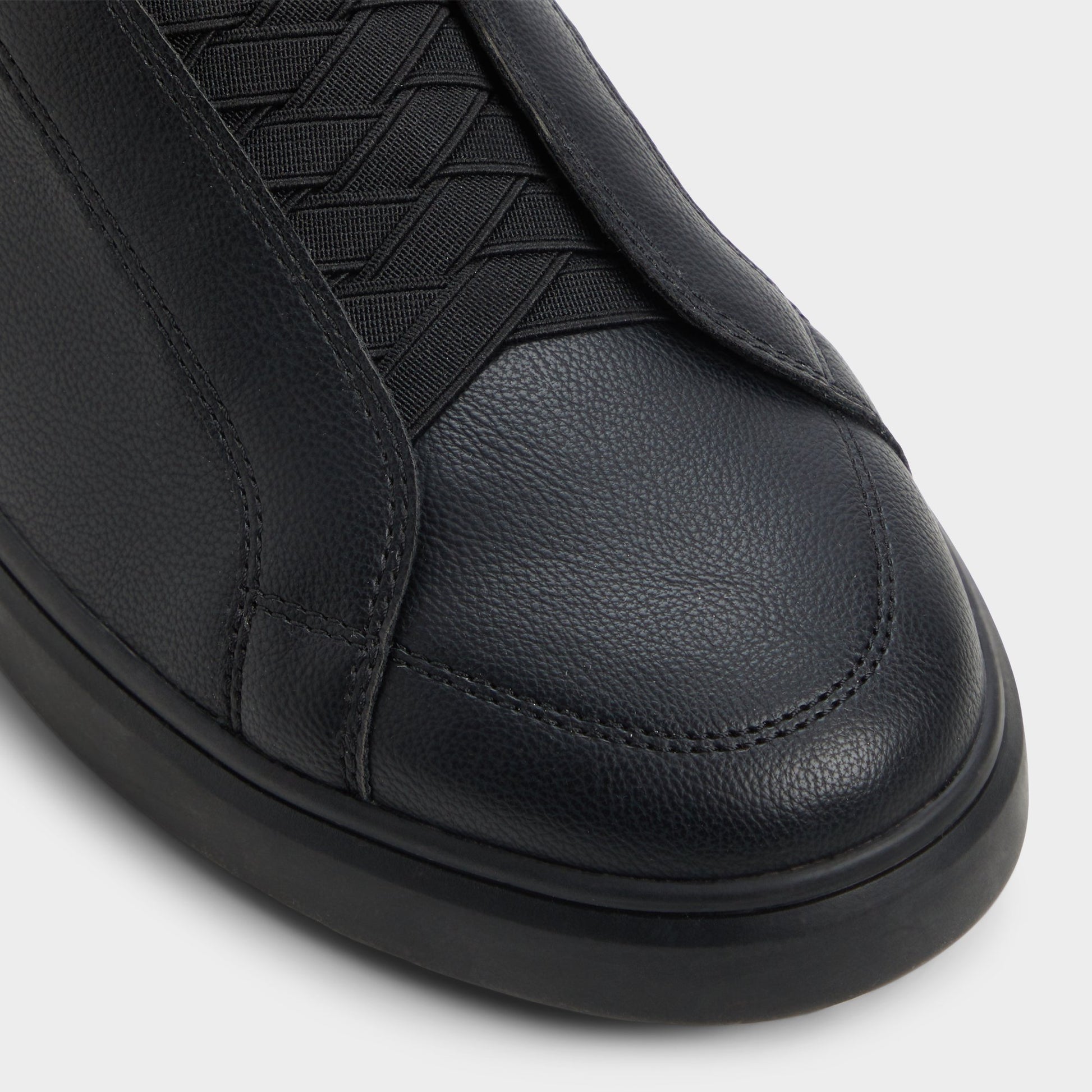 Close-up of the Open Black Jona Slip-on sneaker