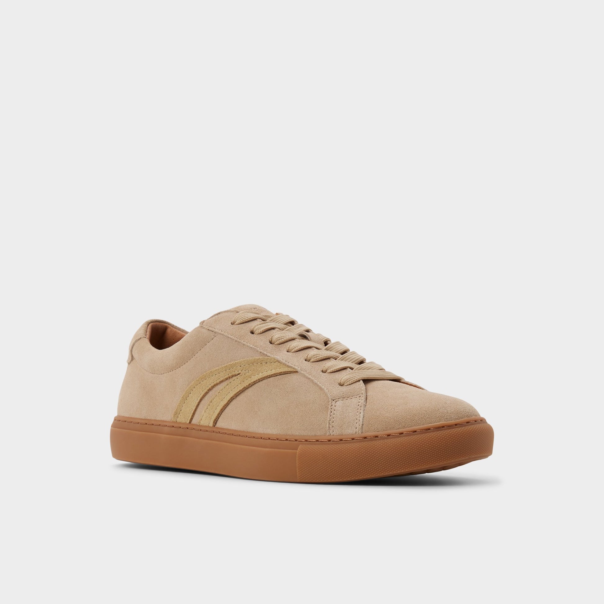 Three-quarter angle of Sand Leroy Low top sneaker's front side