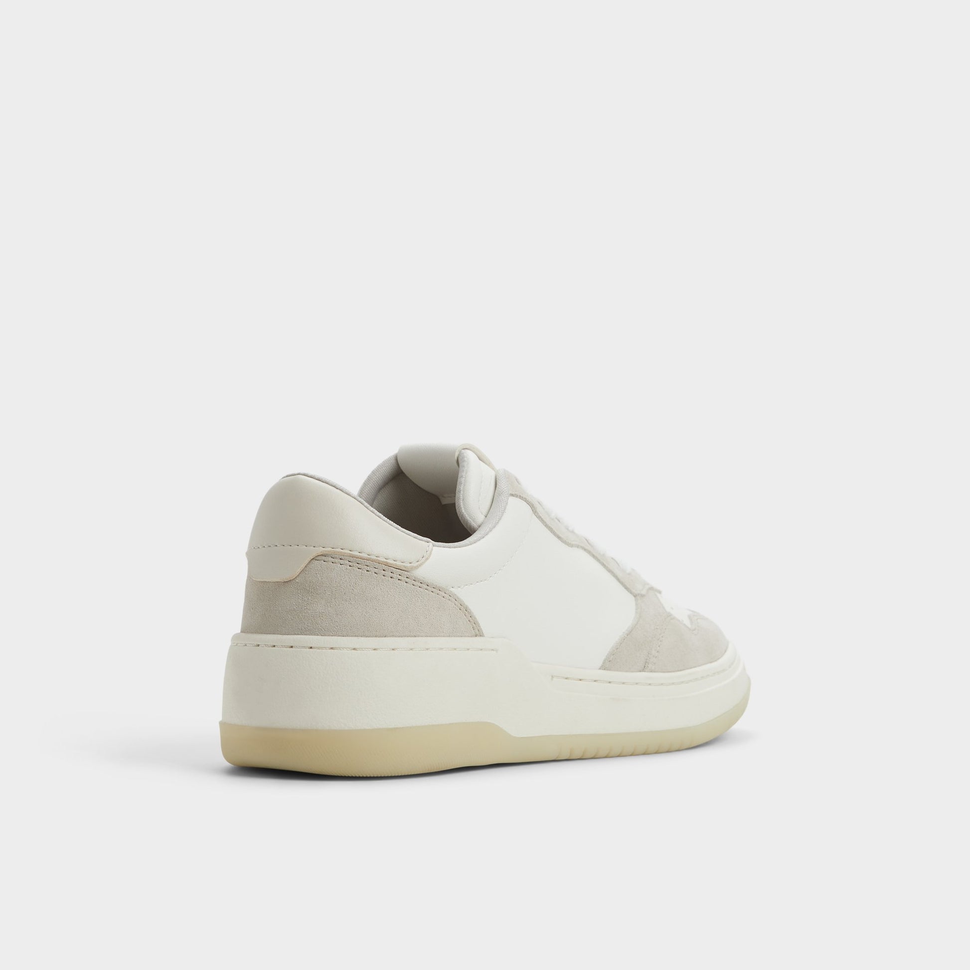 Angle de trois quarts de l'arrière de Blanc/Gris Anndale Sneaker bas
