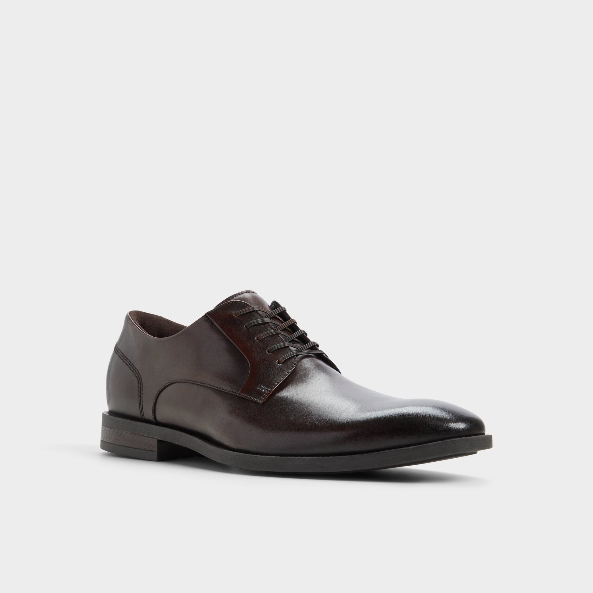Three-quarter angle of Medium Brown Teodoro Derby shoe's front side