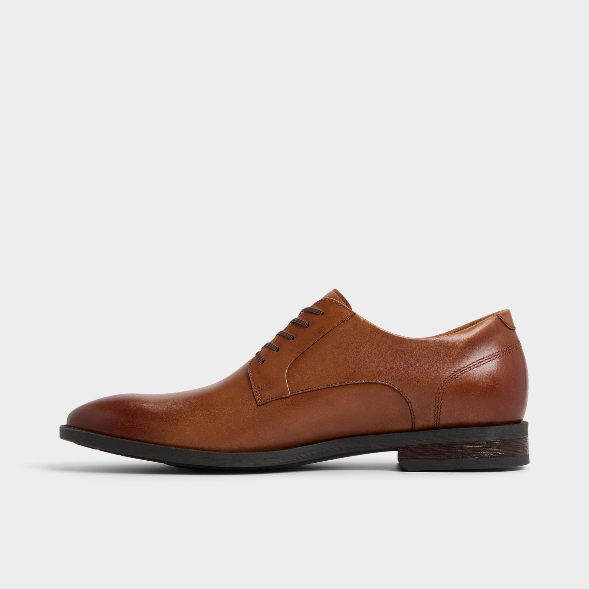 Vue latérale de Cognac Teodoro Chaussure derby