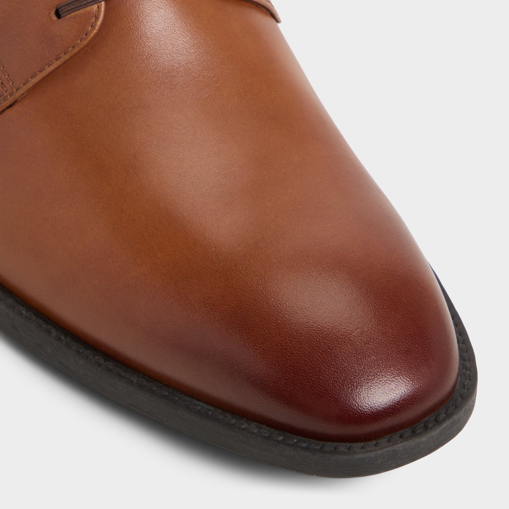 Gros plan de la Cognac Teodoro Chaussure derby