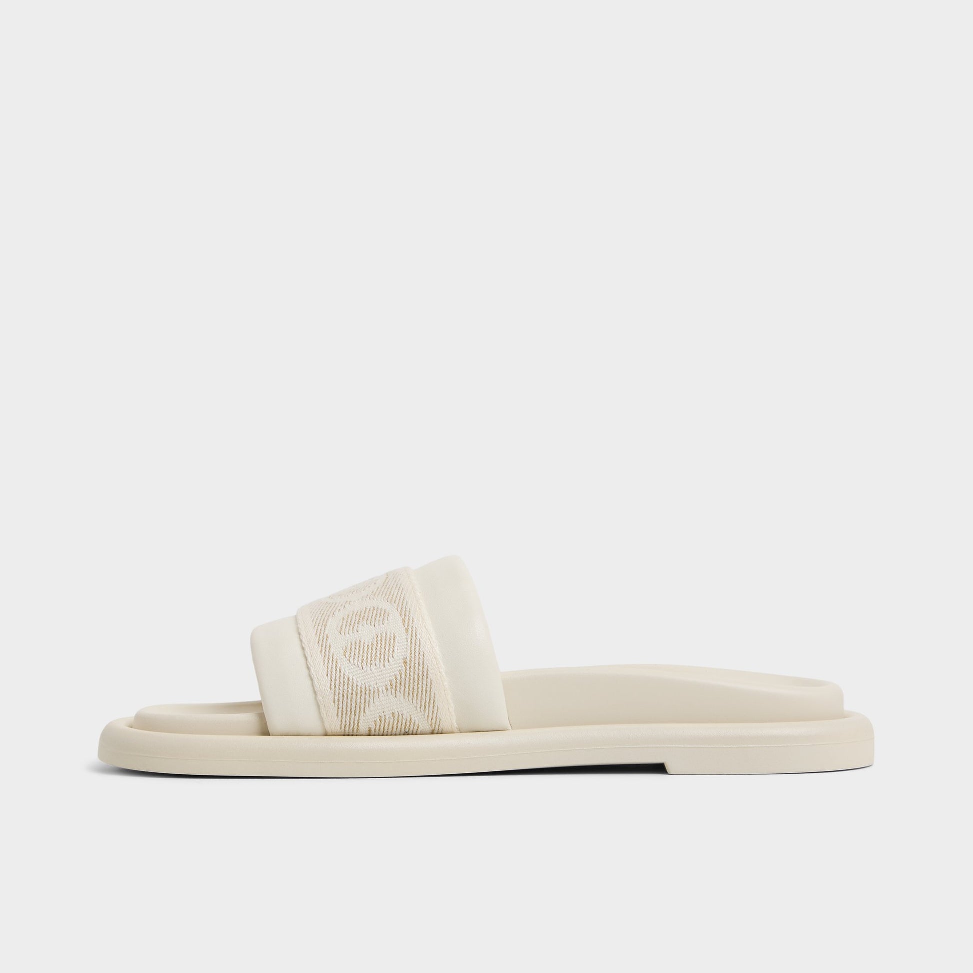 Side view of White/bone Nydelagan