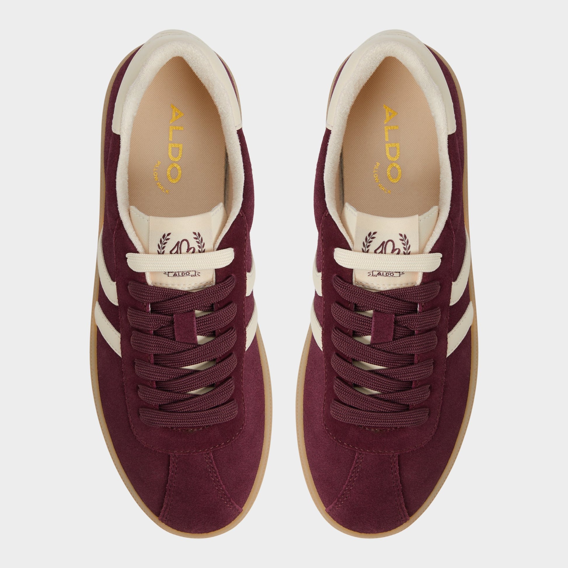 Top-down view of the Bordo Chicsneaker Low top sneaker