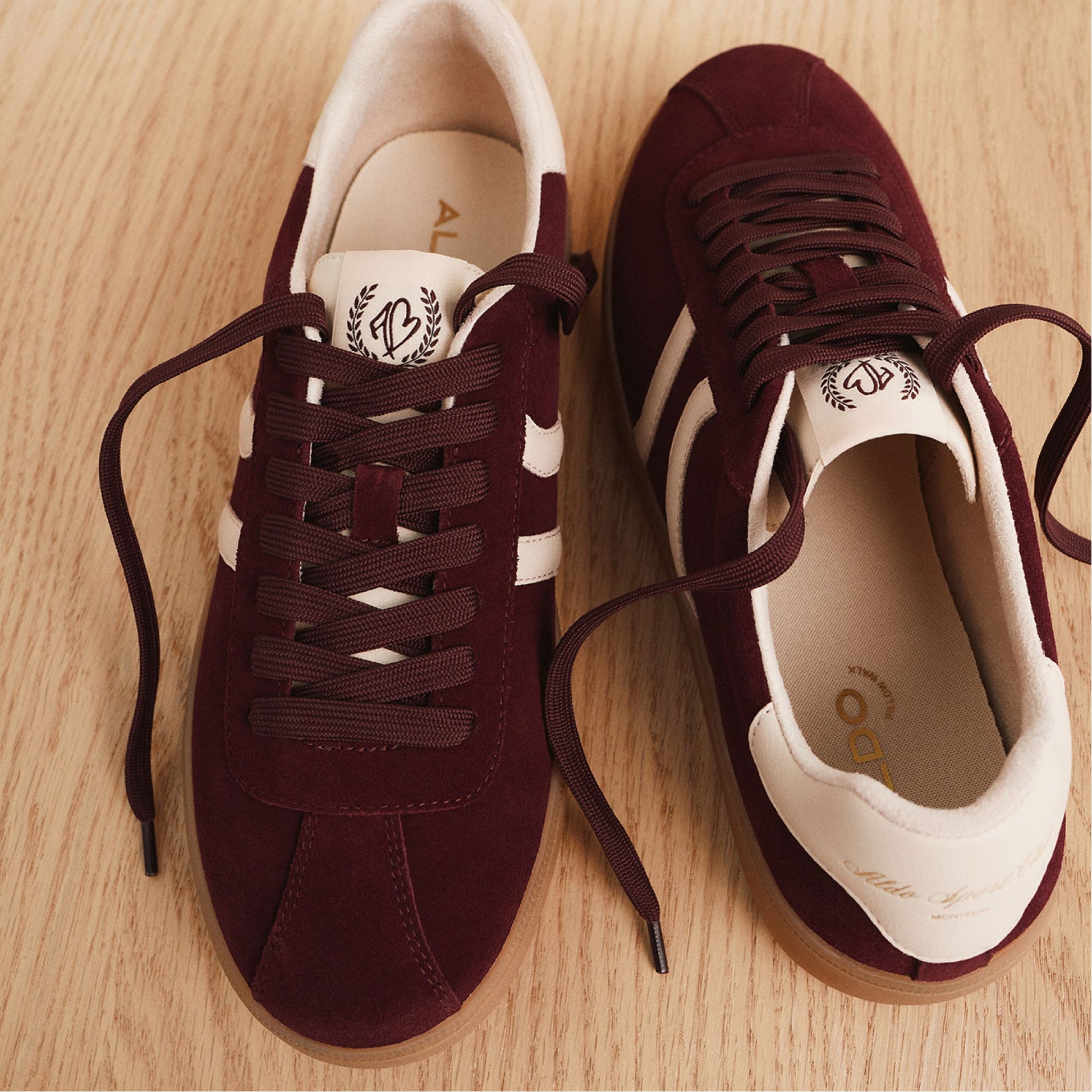 Product media for Chicsneaker