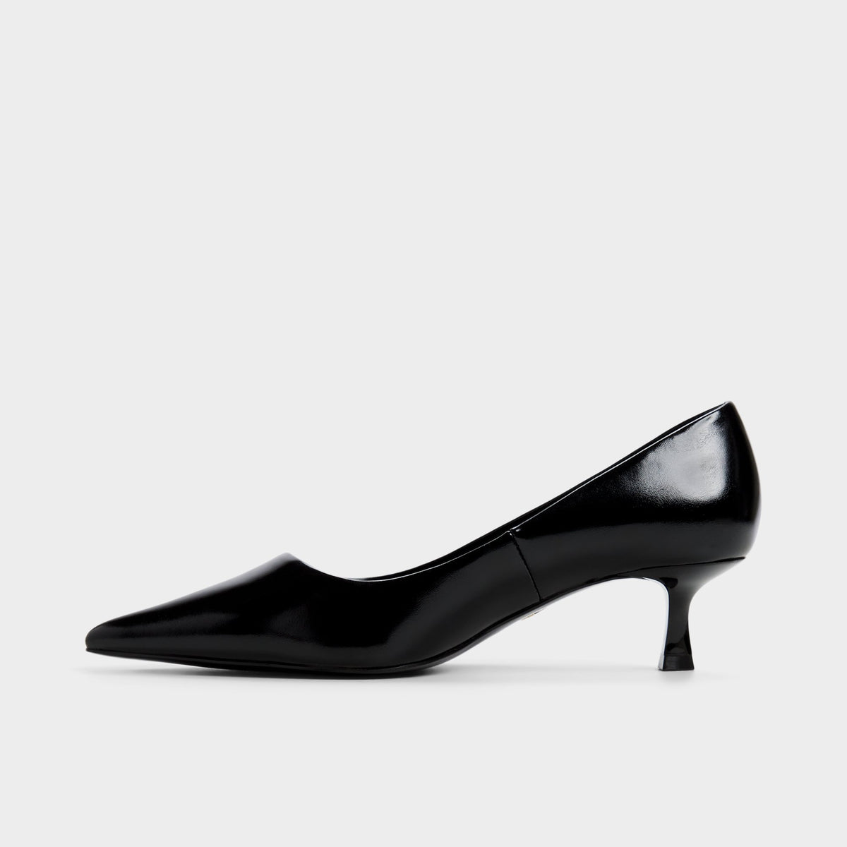 Vue latérale de Noir Rupari Escarpin