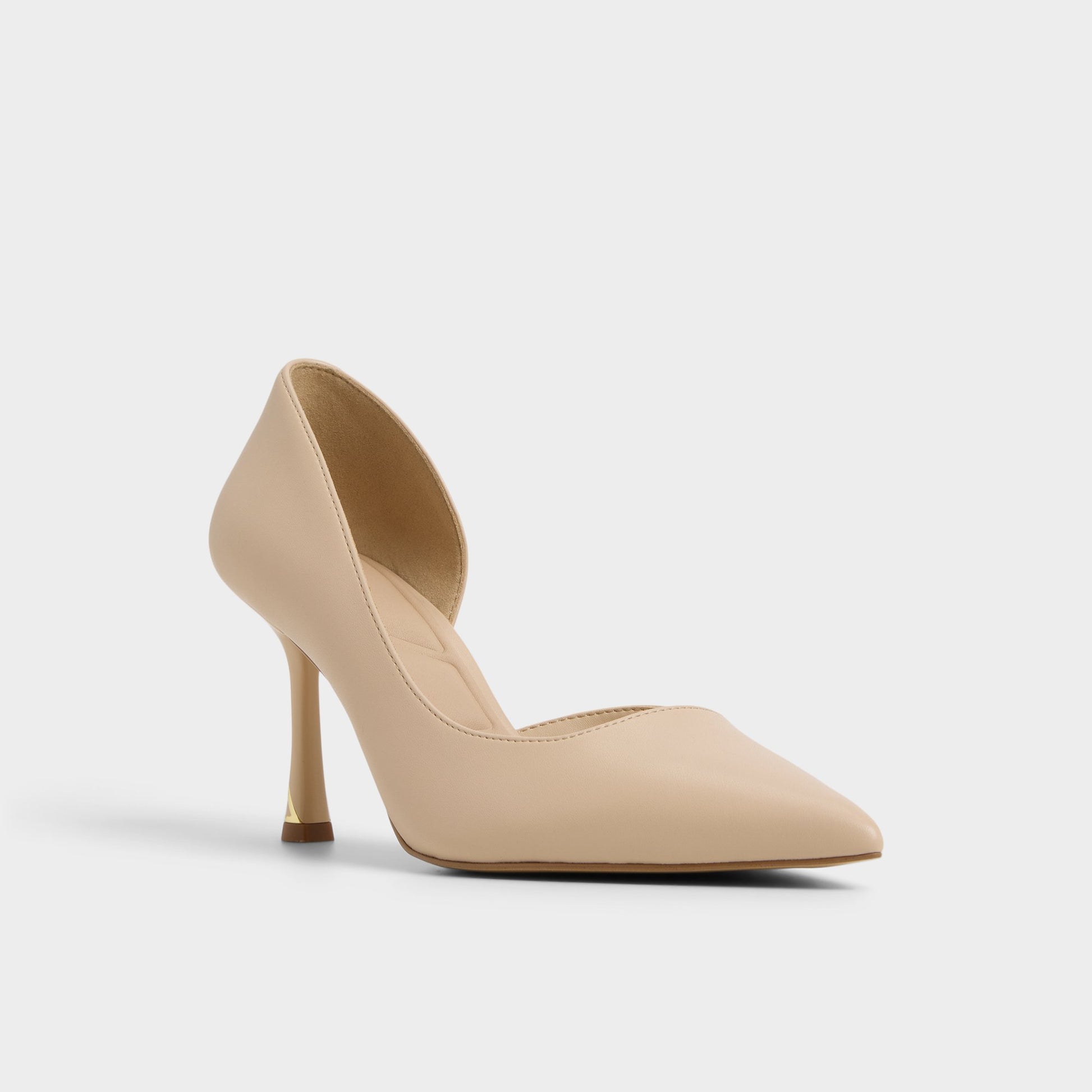 Three-quarter angle of Medium Beige Livianna Pump's front side