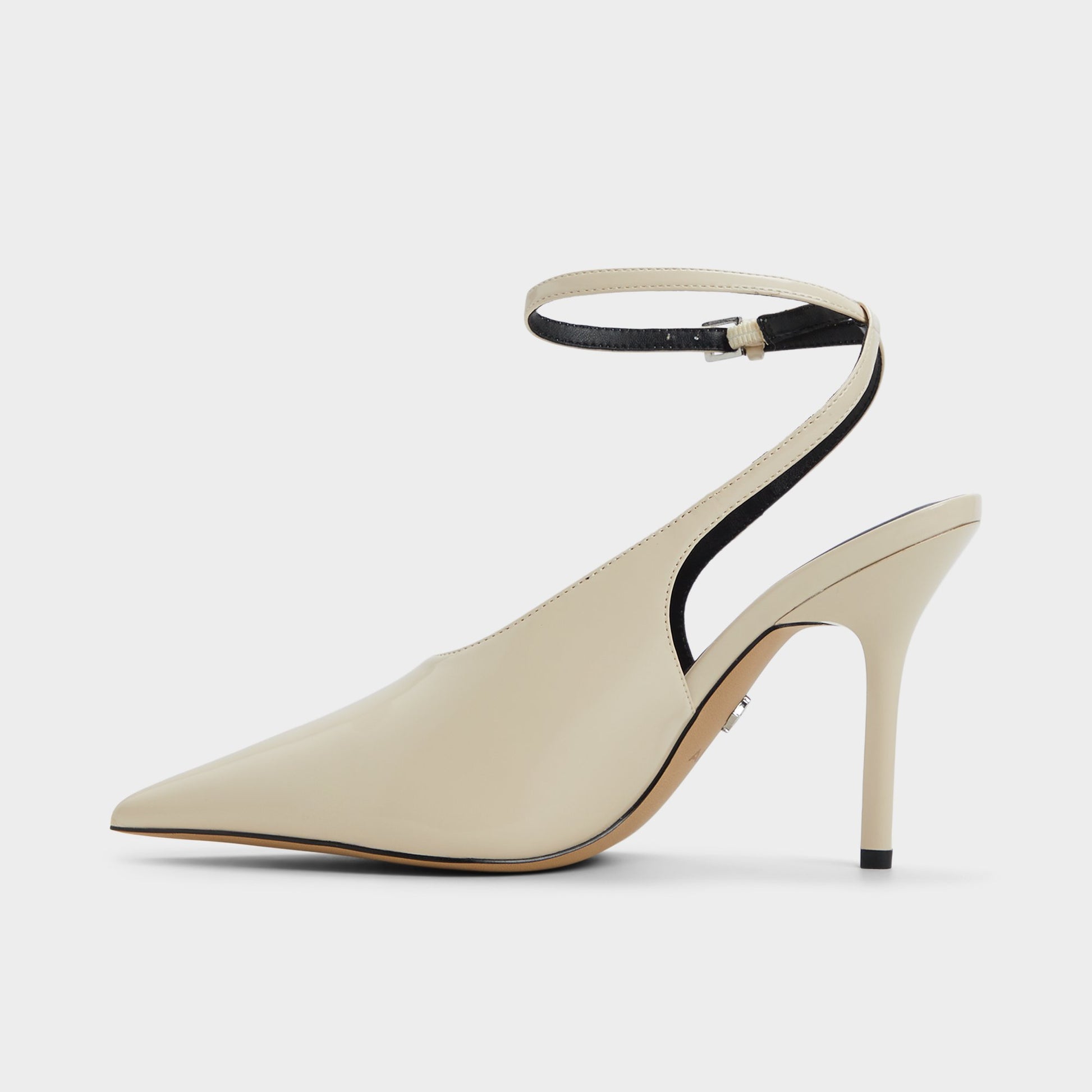 Side view of Light Beige Lisandre High heel shoe