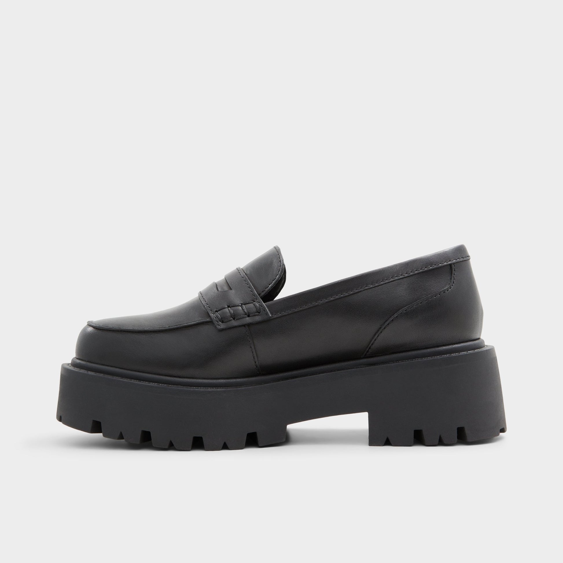 Side view of Black Cadaycia-xt Loafer