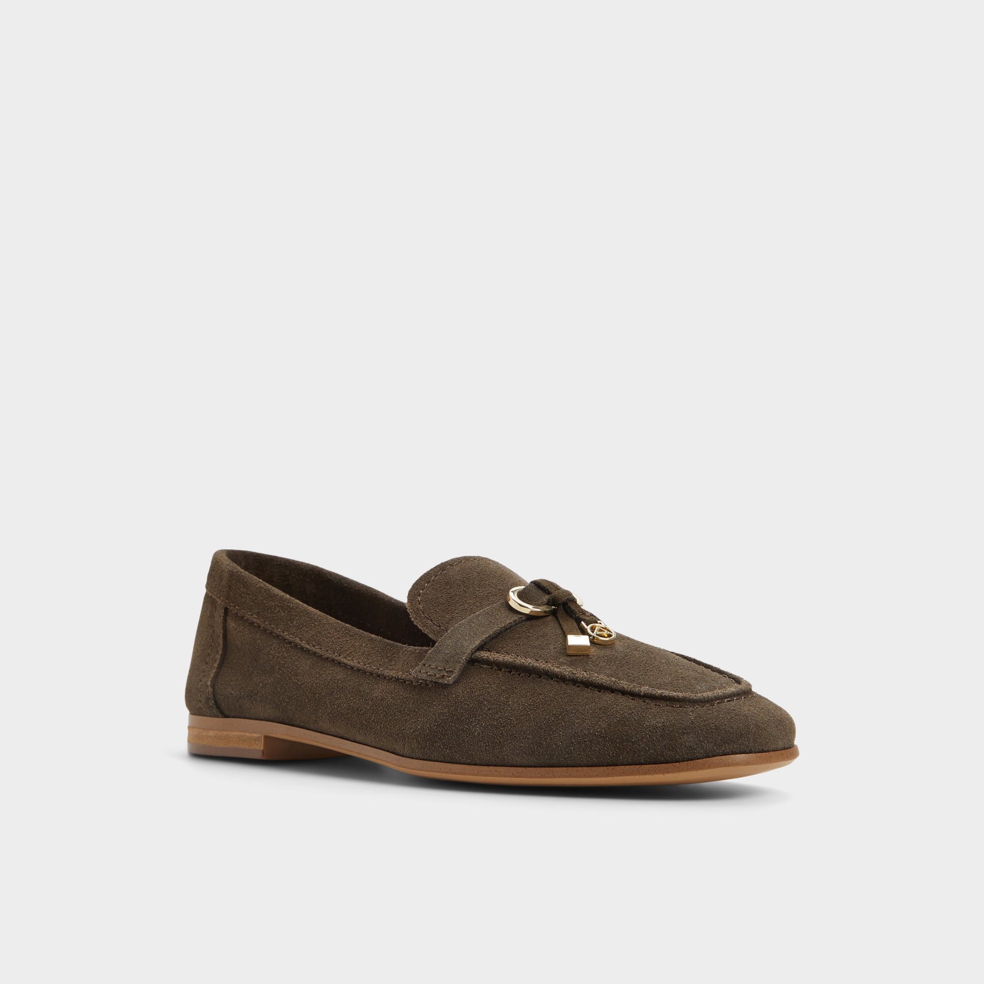 Three-quarter angle of Dark Green Ybilide Loafer's front side
