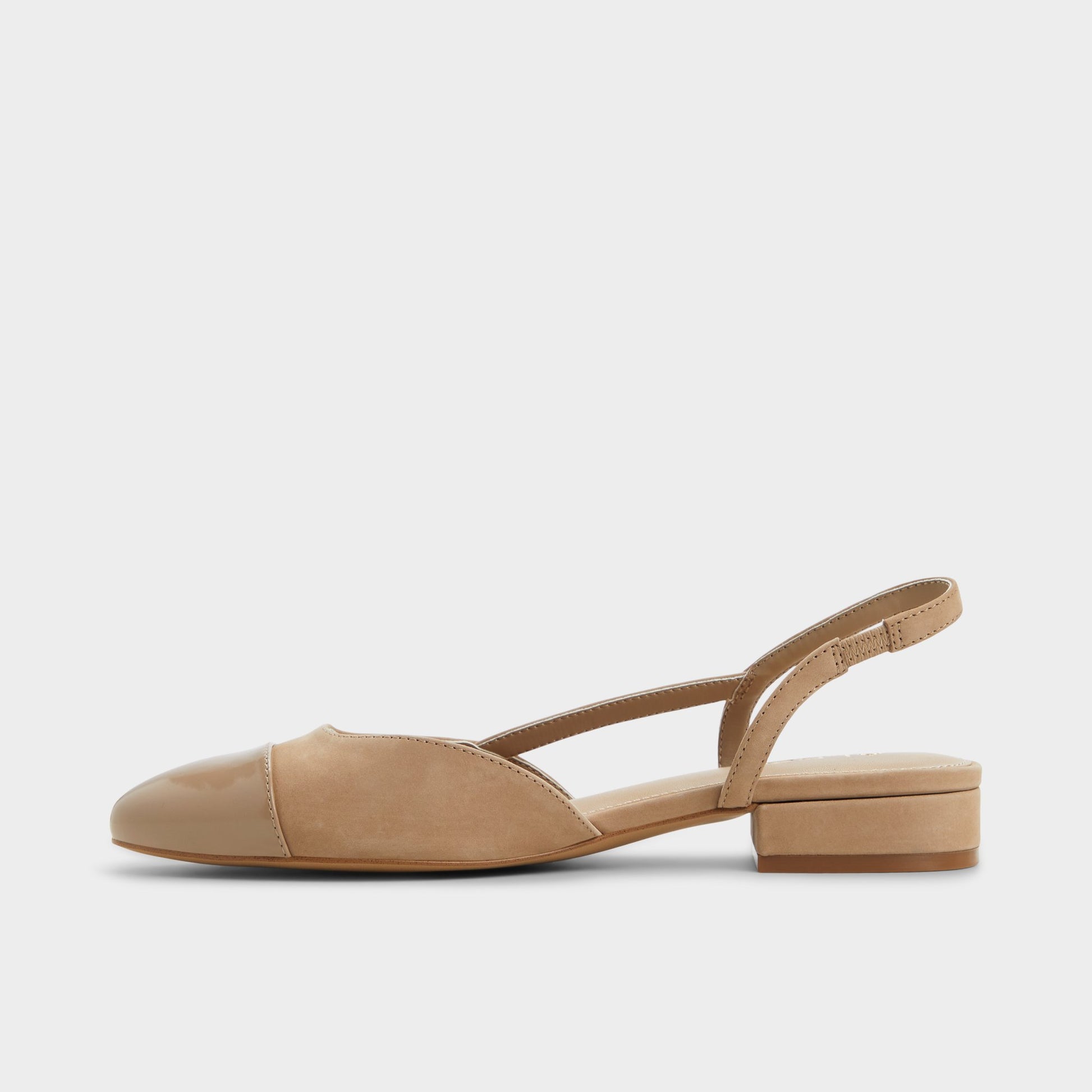Vue latérale de Beige Moyen Clementinne Talon haut à bride arrière