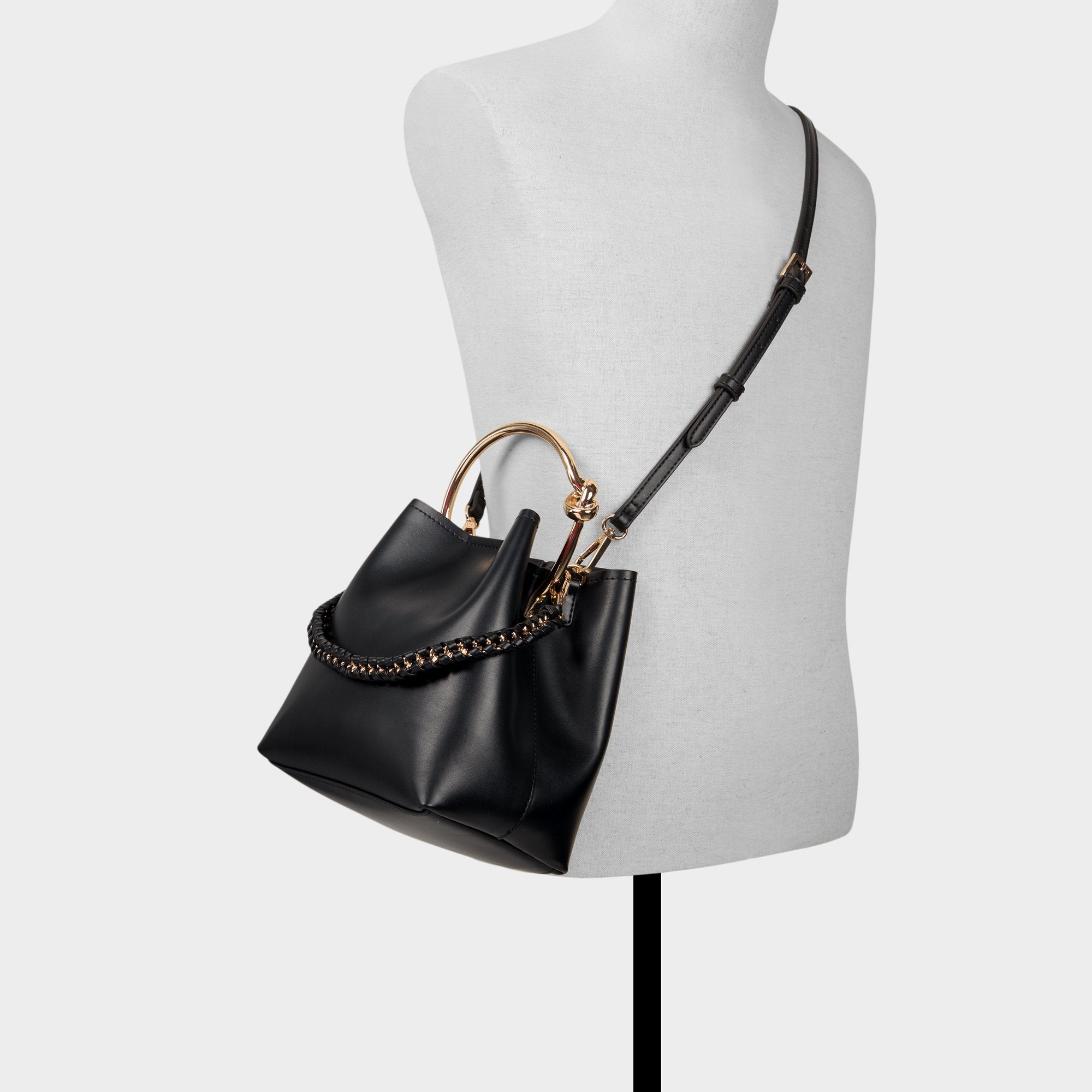Bienkaax – Women Black overflow Bucket bag - ALDO