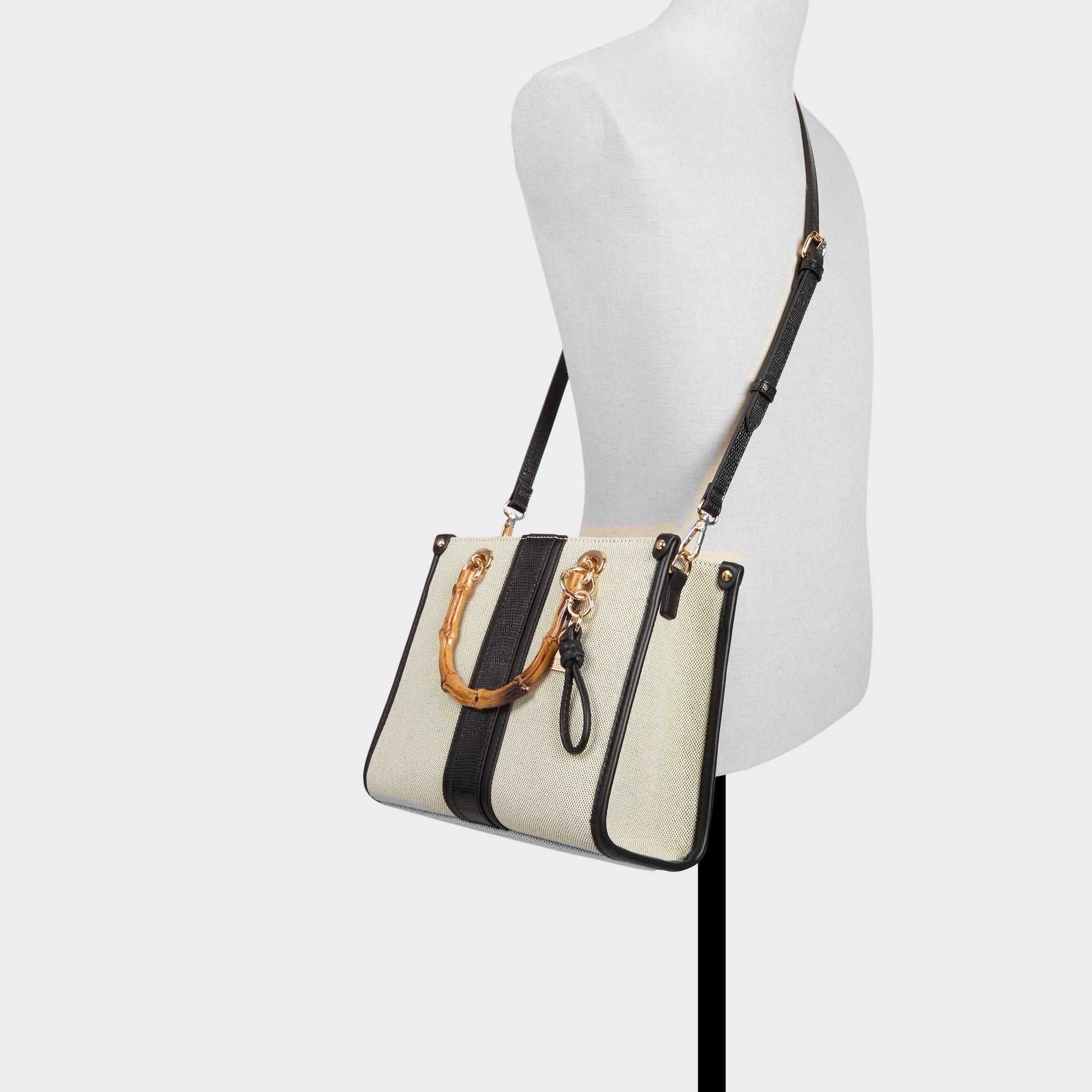 Product media for Thilia