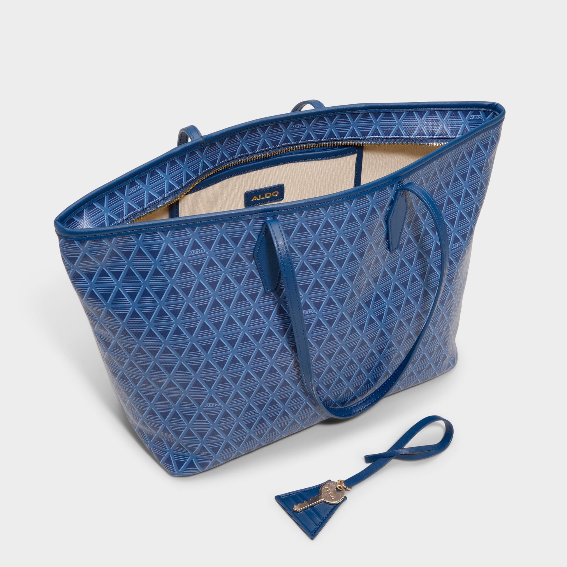 Product media for Ralia