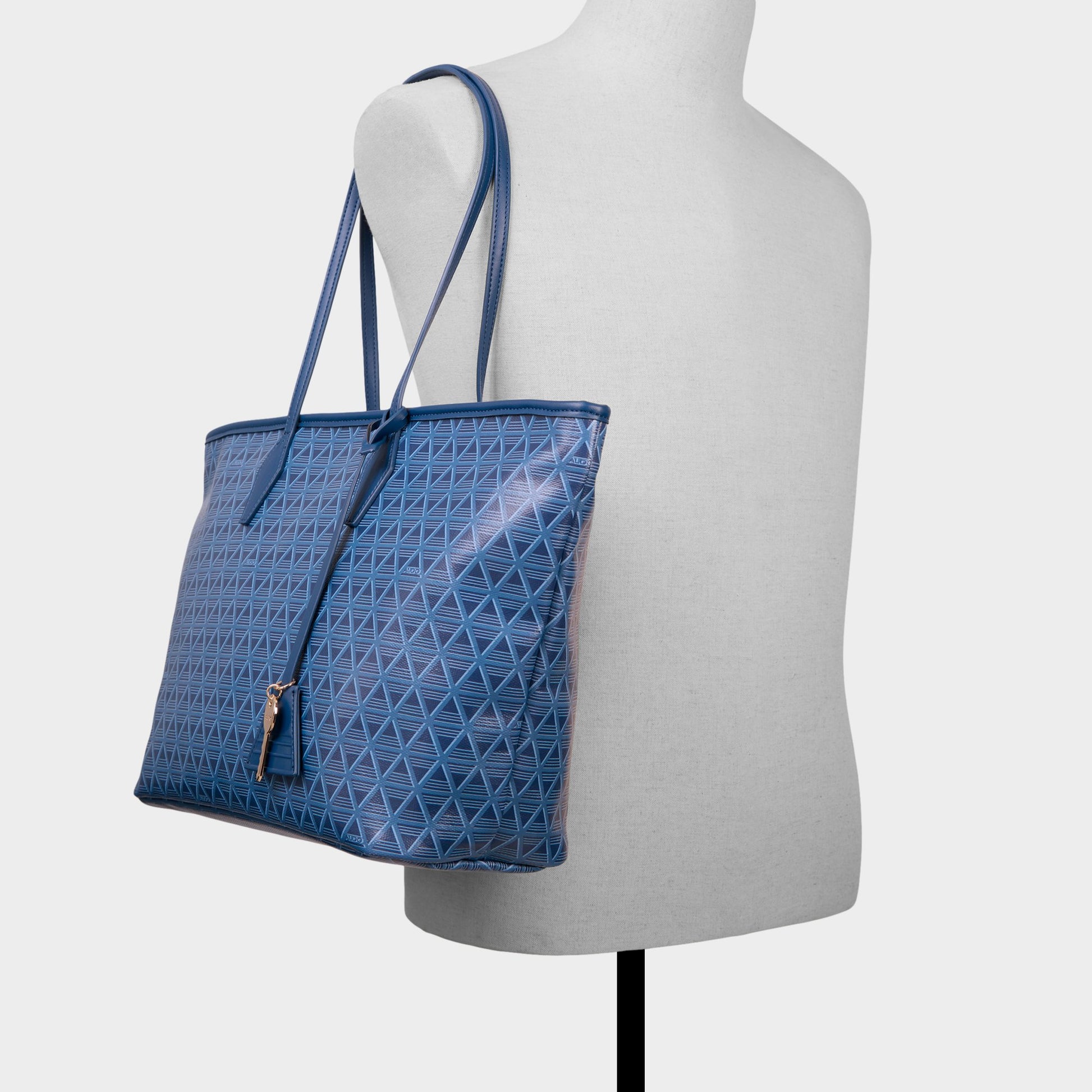 Product media for Ralia