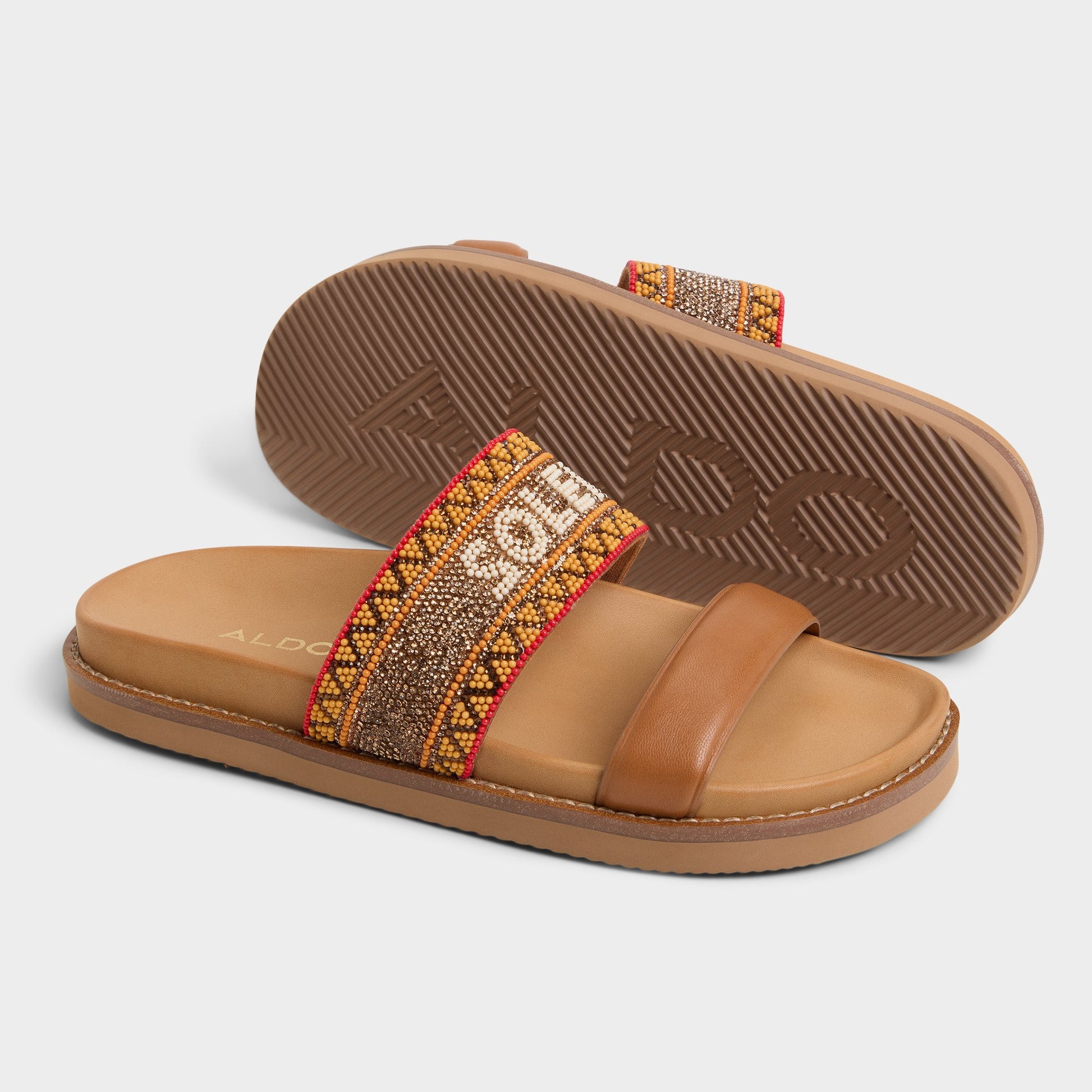 Vue en surbrillance d'une paire de Marron Multi Beachvacay Claquette s