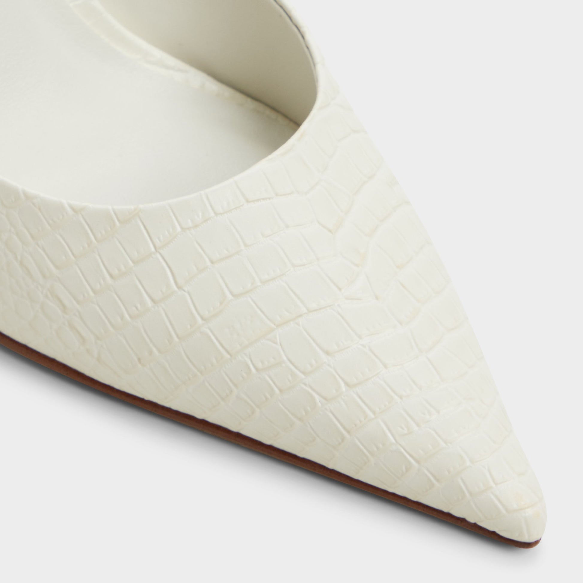 Close-up of the White/Bone Beatrixy Heeled mule