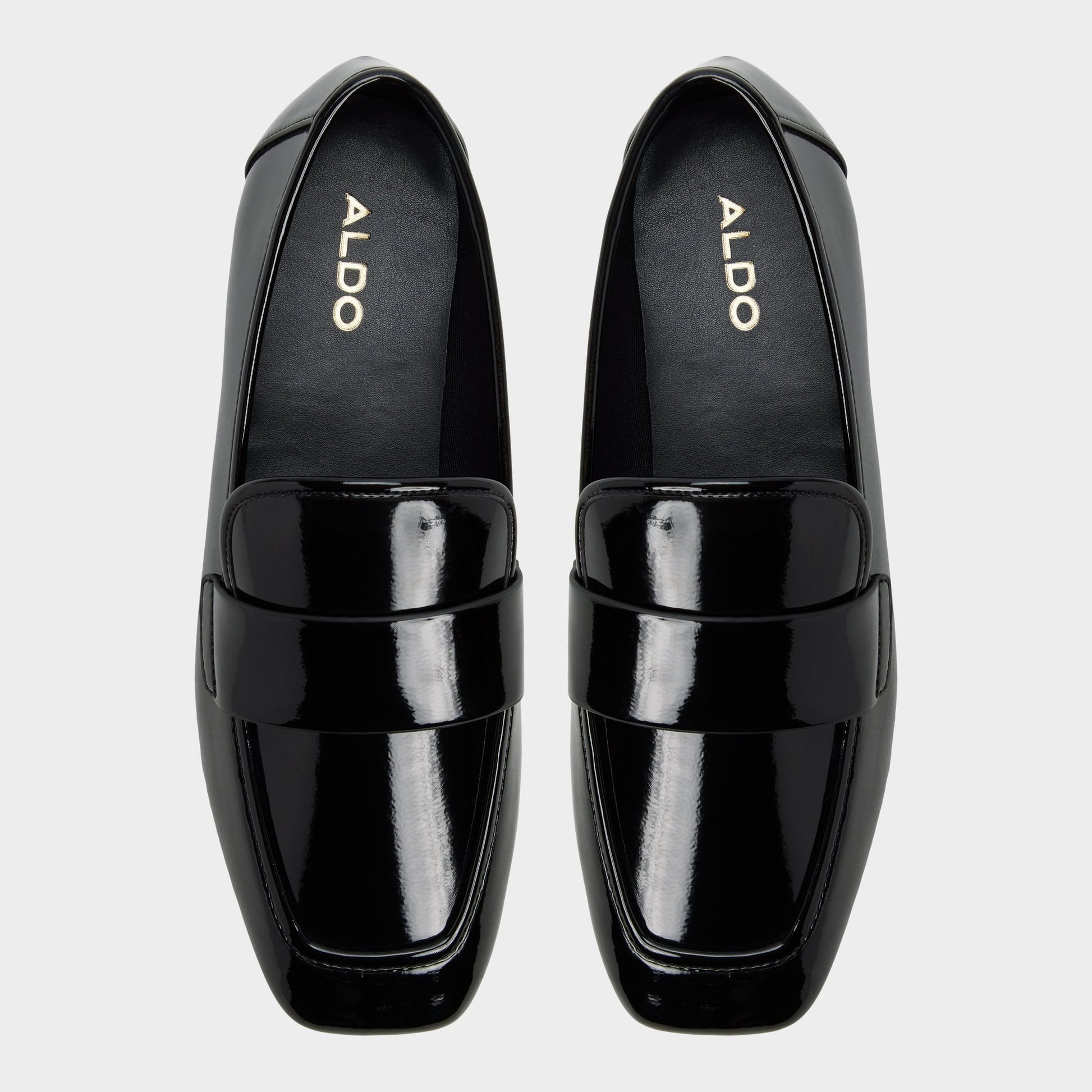 Top-down view of the Black Bellamyy Loafer