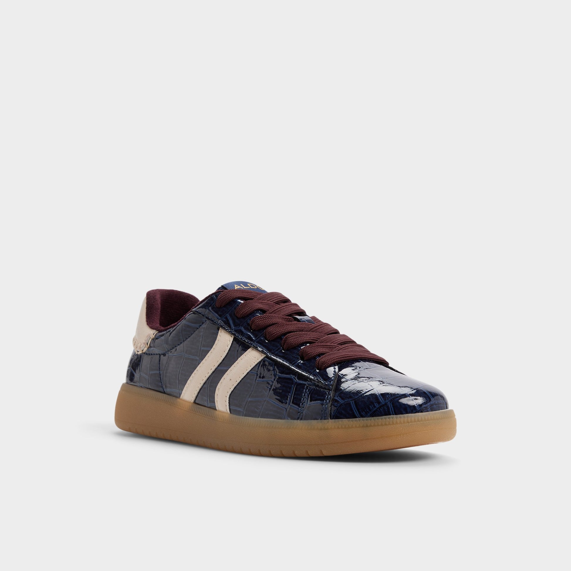 Three-quarter angle of Navy Chicsneaker2 Low top sneaker's front side
