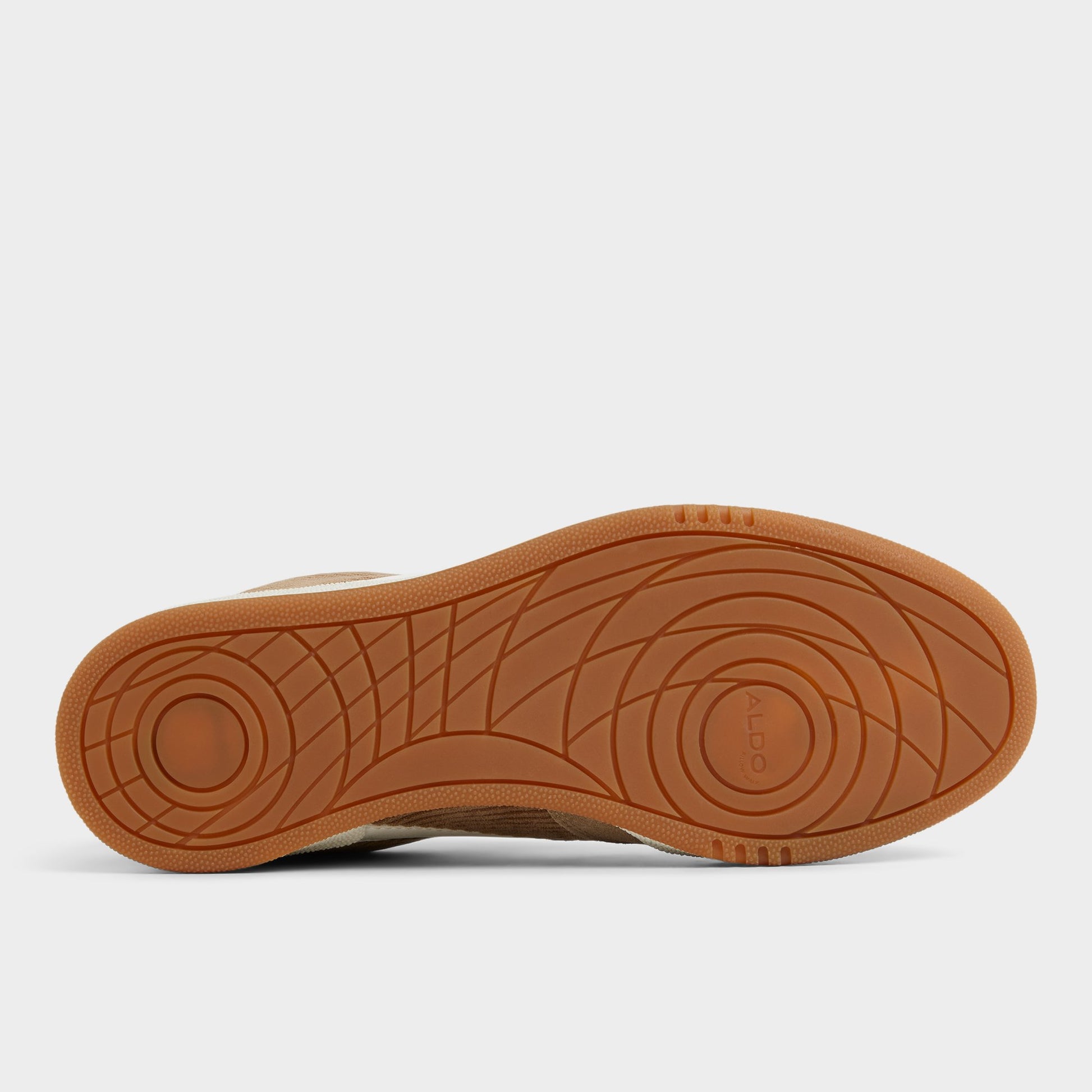 Vue de la semelle de Taupe Ashwin Sneaker bas