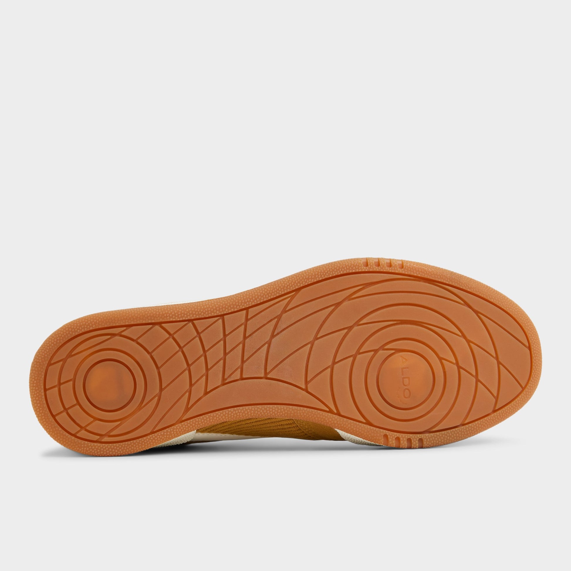 Vue de la semelle de Autre Jaune Ashwin Sneaker bas