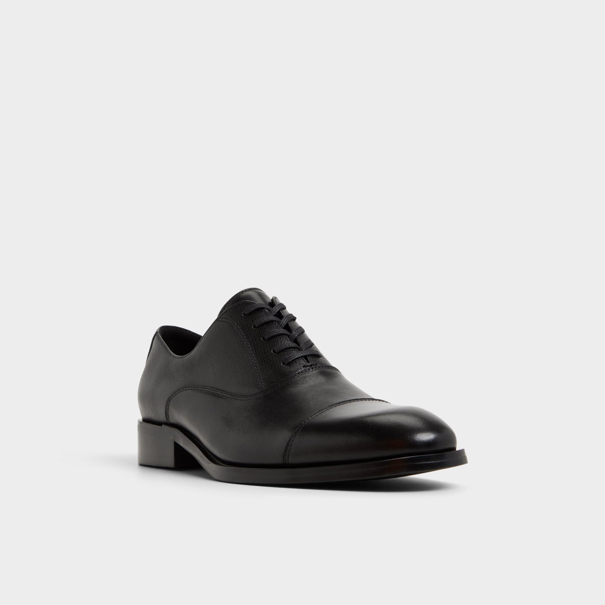 Three-quarter angle of Black Reece Oxford shoe's front side