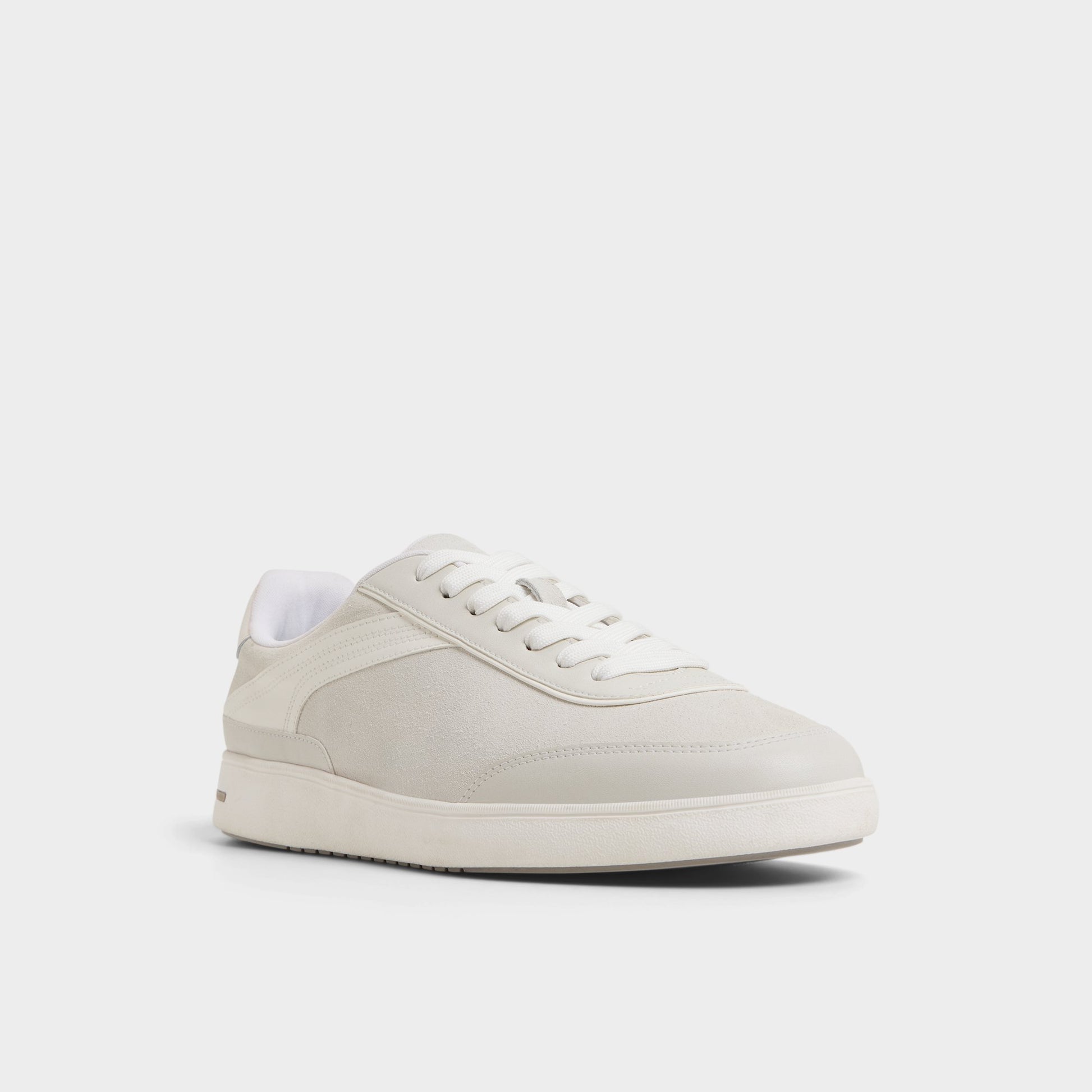 Three-quarter angle of Ice Cypress Low top sneaker's front side