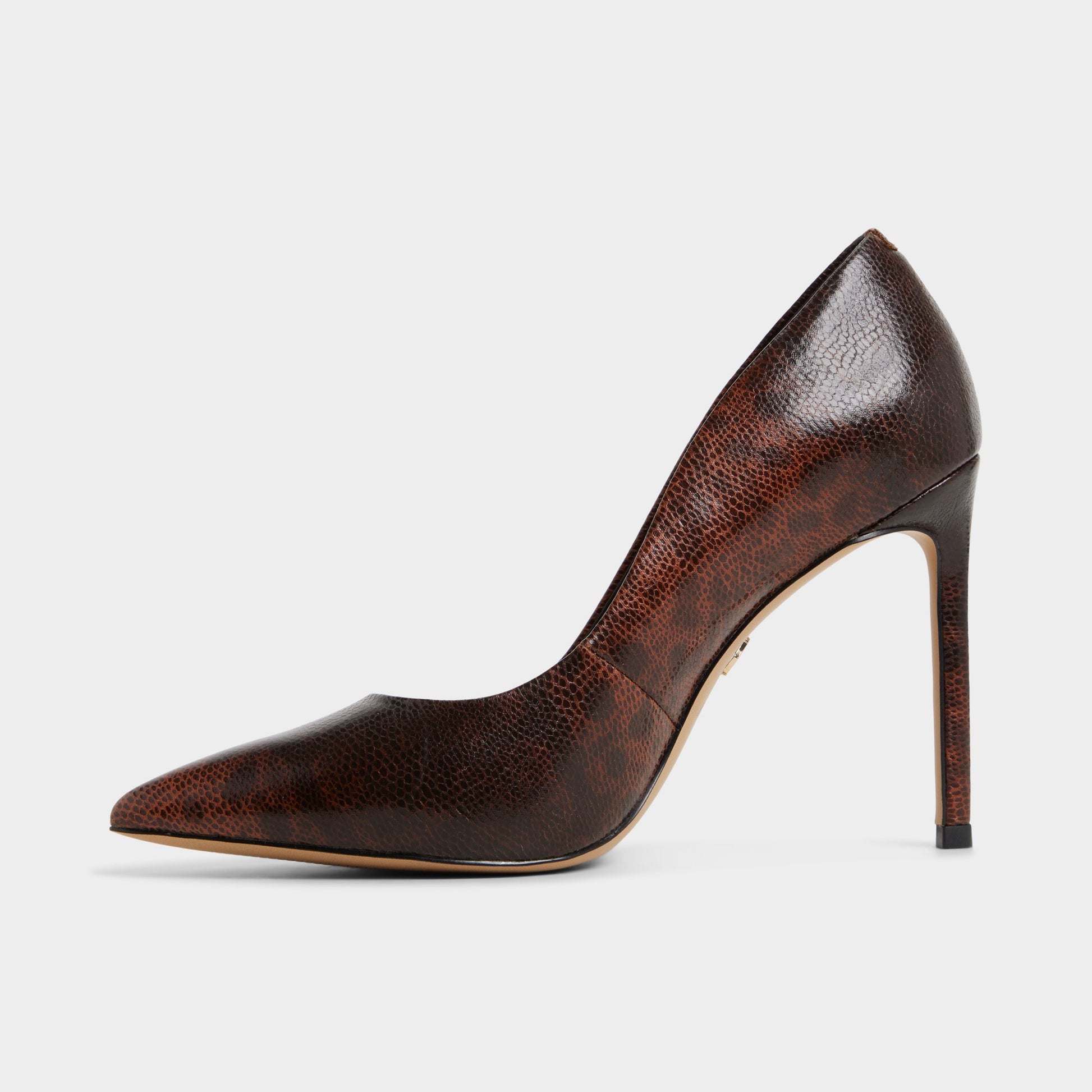 Side view of Open brown Stessy2.0 Pump
