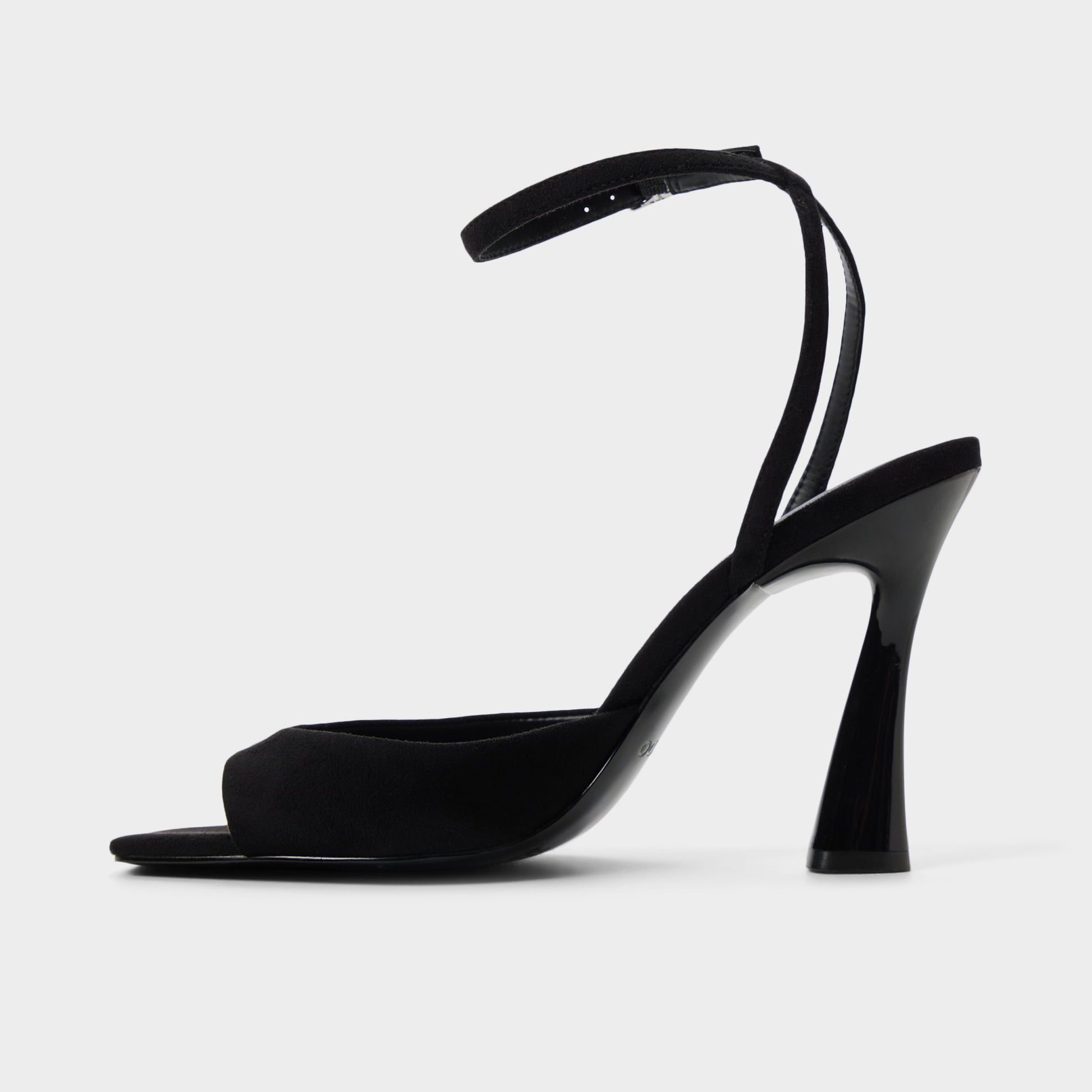 Side view of Open black Alisonn