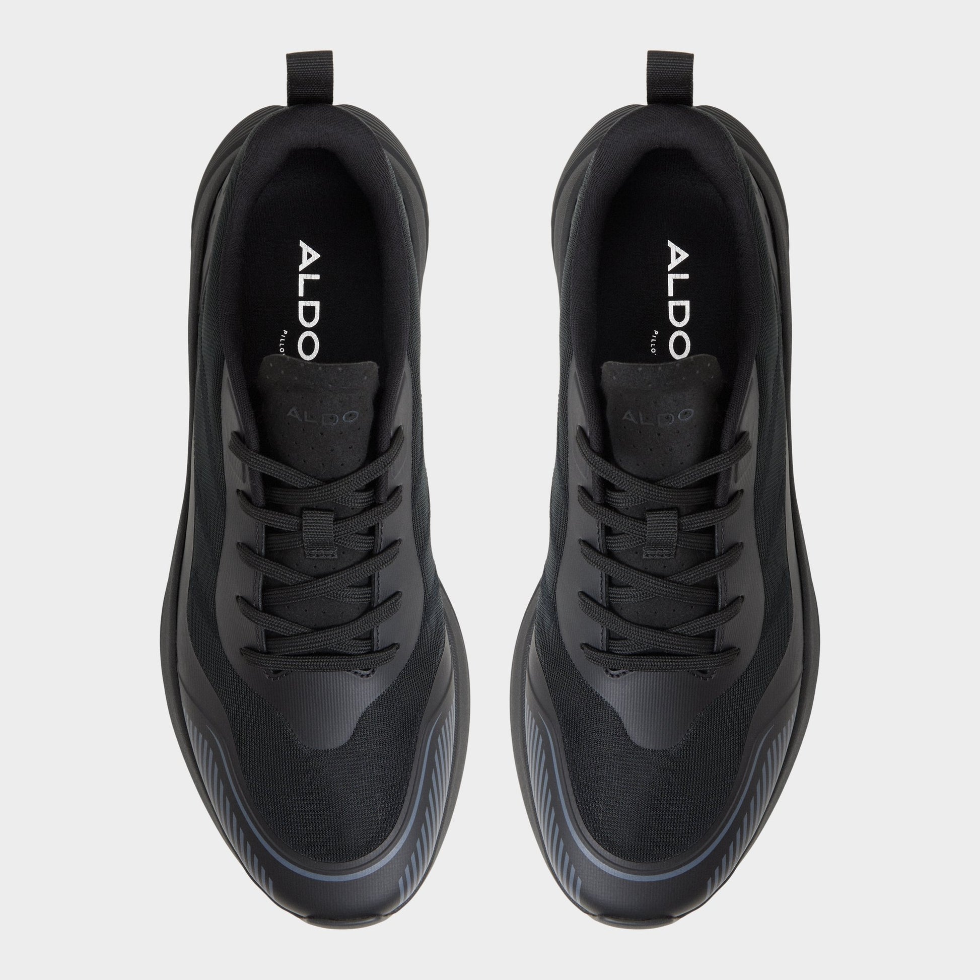 Top-down view of the Black/black Pillowsnkr-m Jogger sneaker