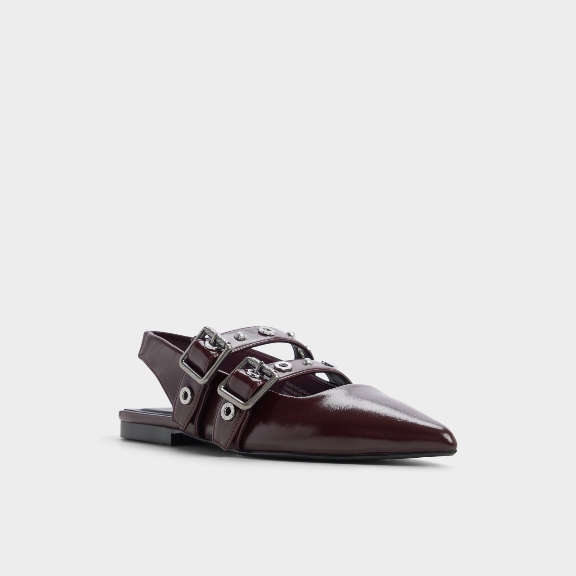 Three-quarter angle of Bordo Lotheillan Slingback ballerina's front side