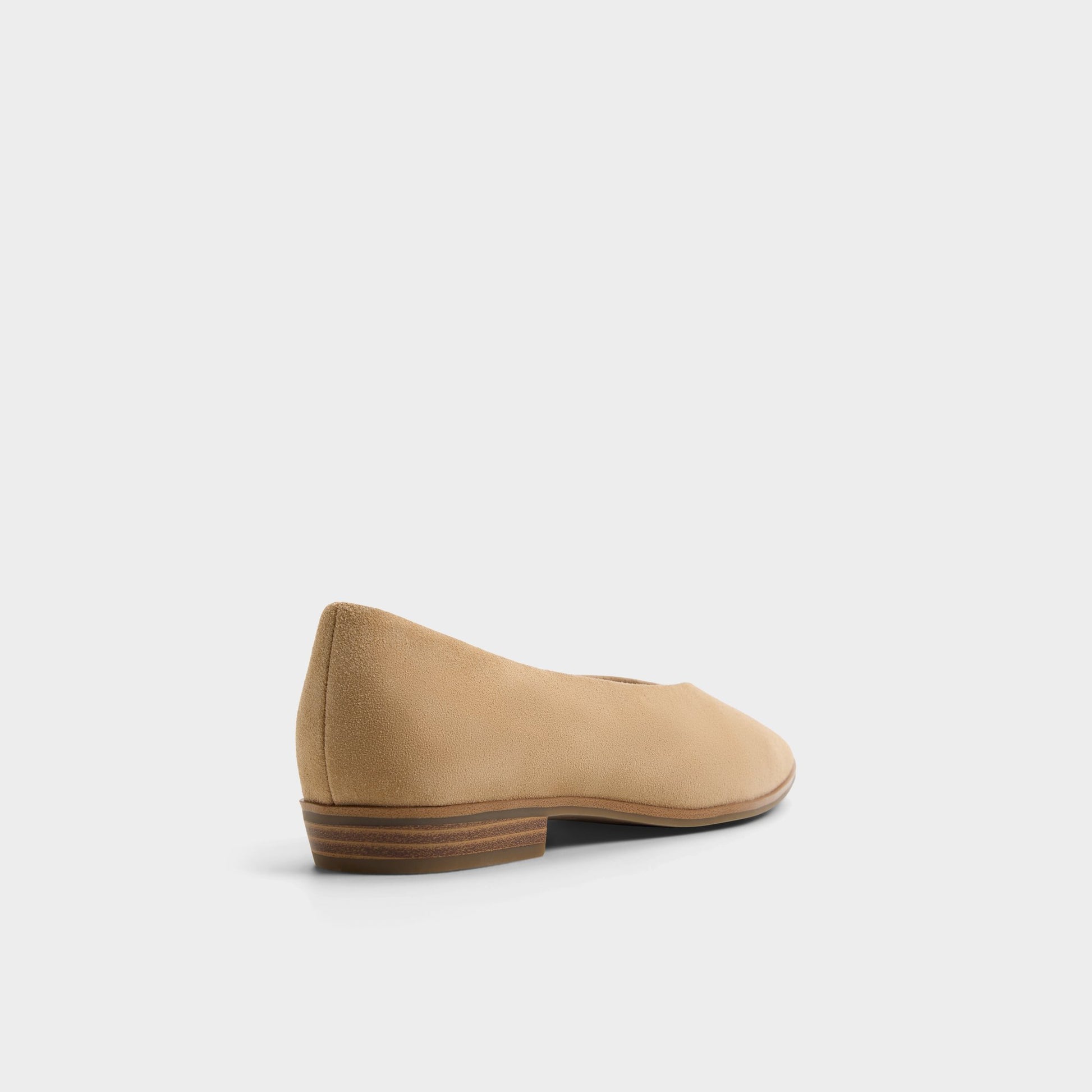 Angle de trois quarts de l'arrière de Beige Devereteriel Ballerine