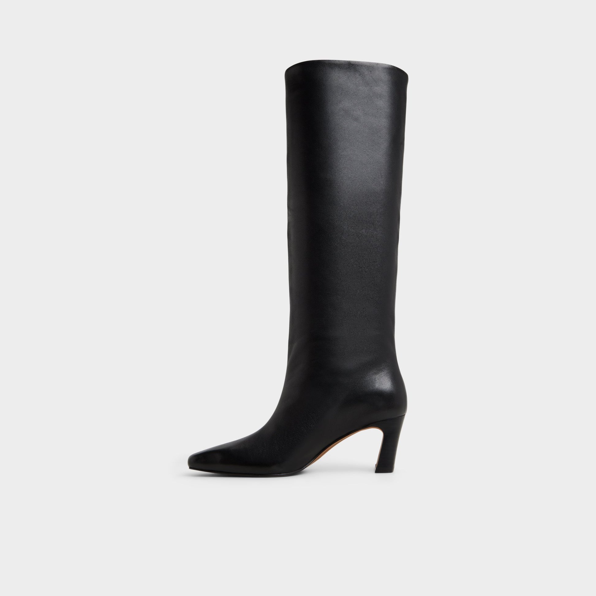 Vue latérale de Noir Bethie Botte haute