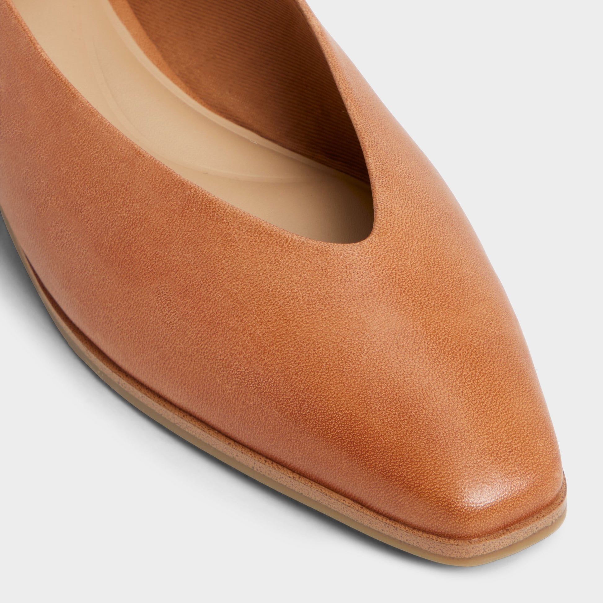 Close-up of the Light Brown Devereteriel Slip-on