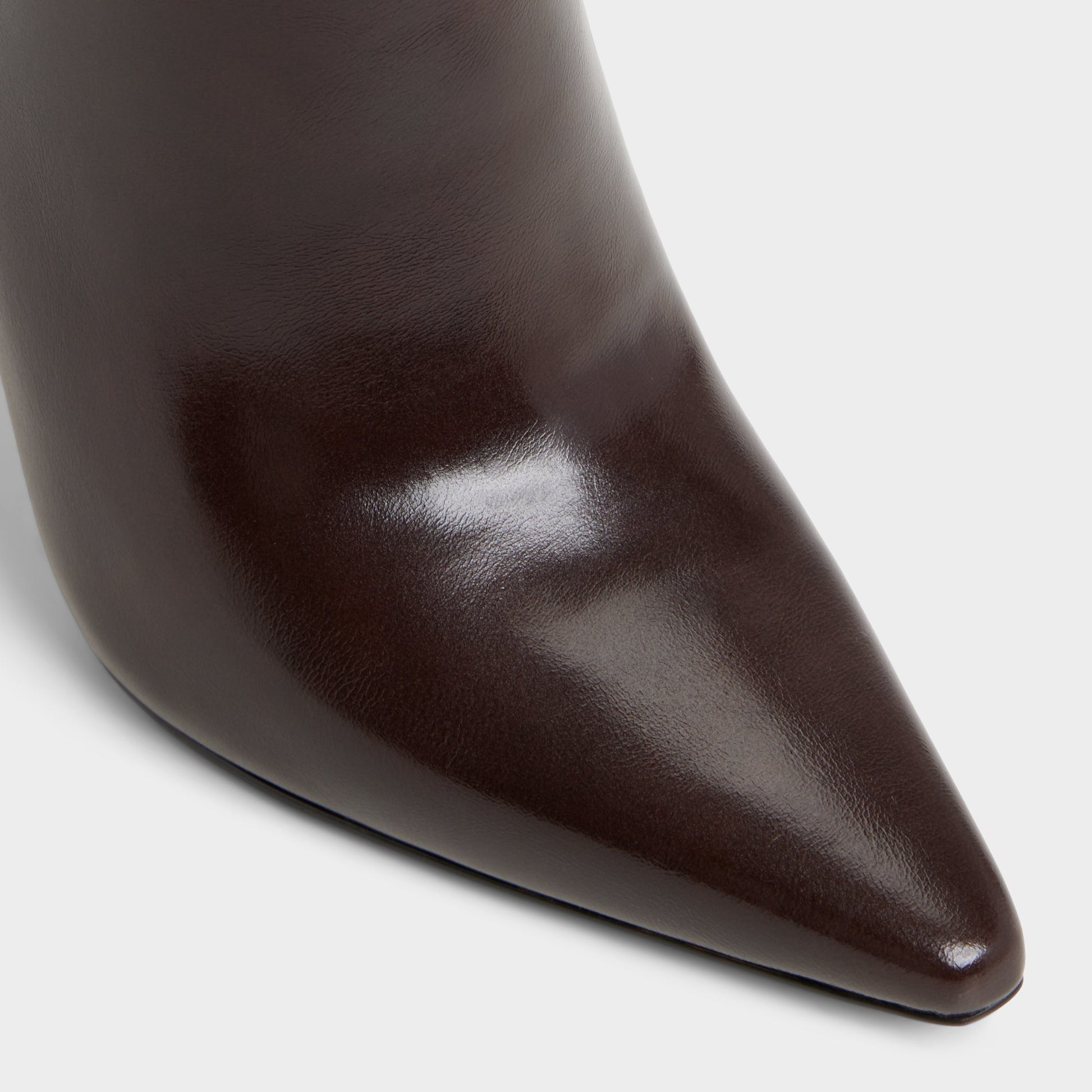 Close-up of the Dark brown Guavaberry Ankle boot