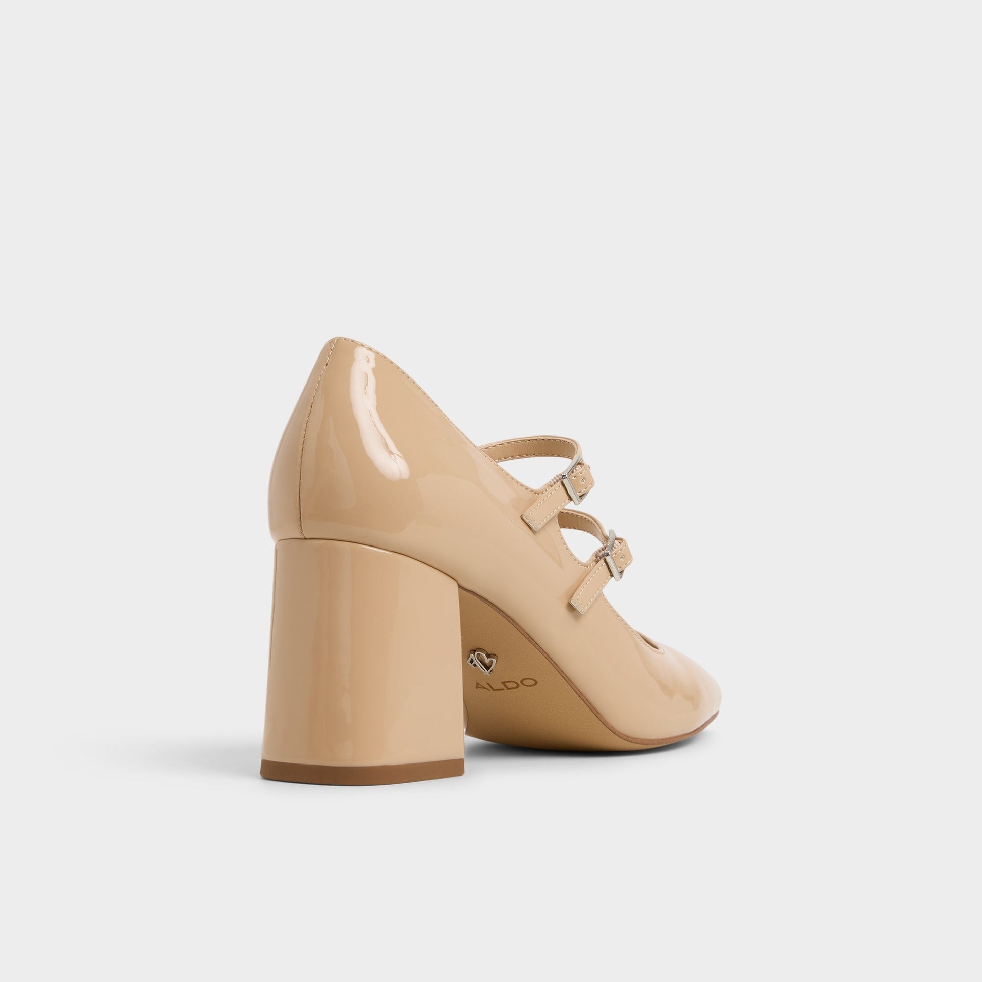 Angle de trois quarts de l'arrière de Beige Fountaintree