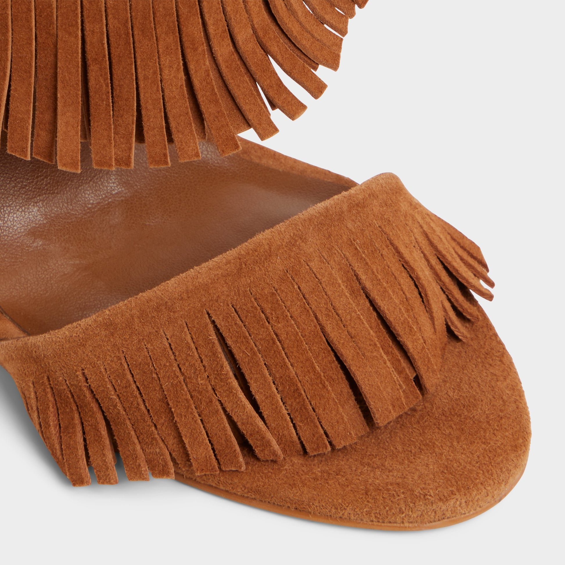 Close-up of the Medium Brown Nahanie Heeled mule