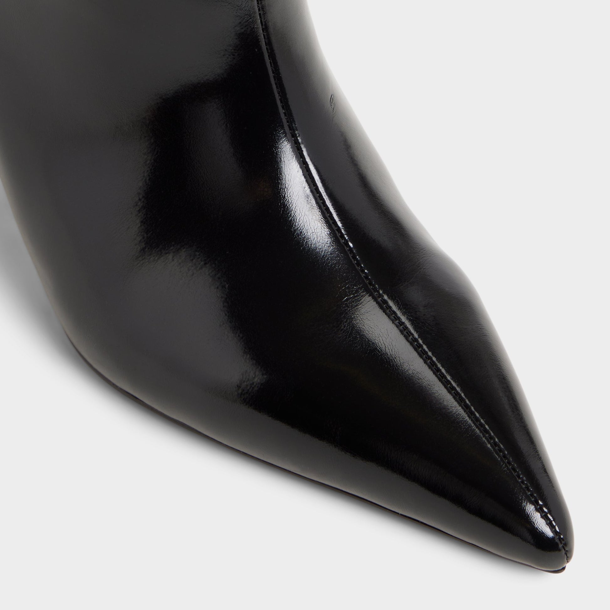Close-up of the Black Selora-wc Knee-high boot