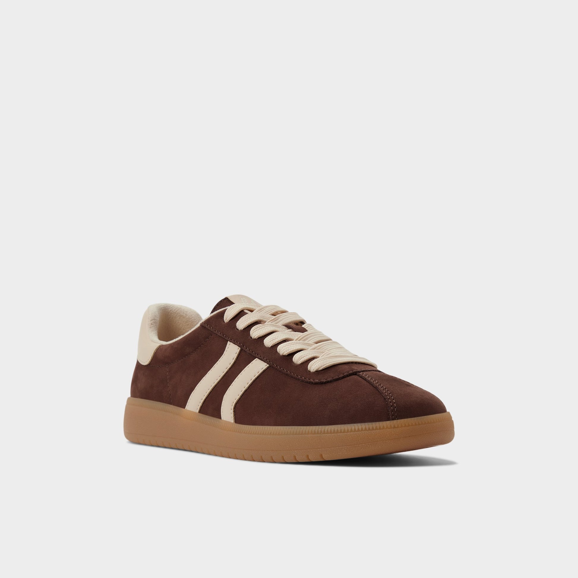 Three-quarter angle of Dark Brown Chicsneaker Low top sneaker's front side