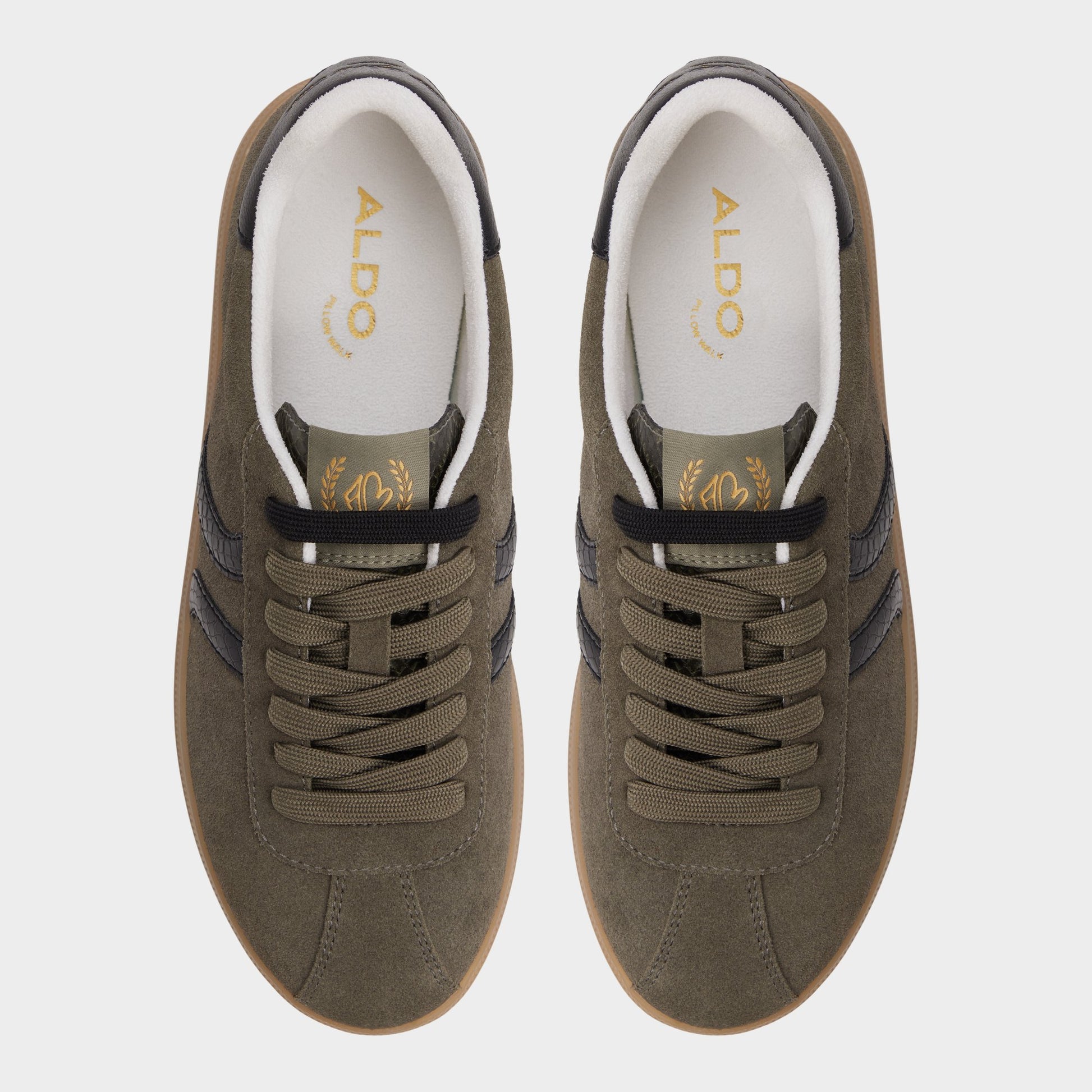 Top-down view of the Olive Chicsneaker Low top sneaker