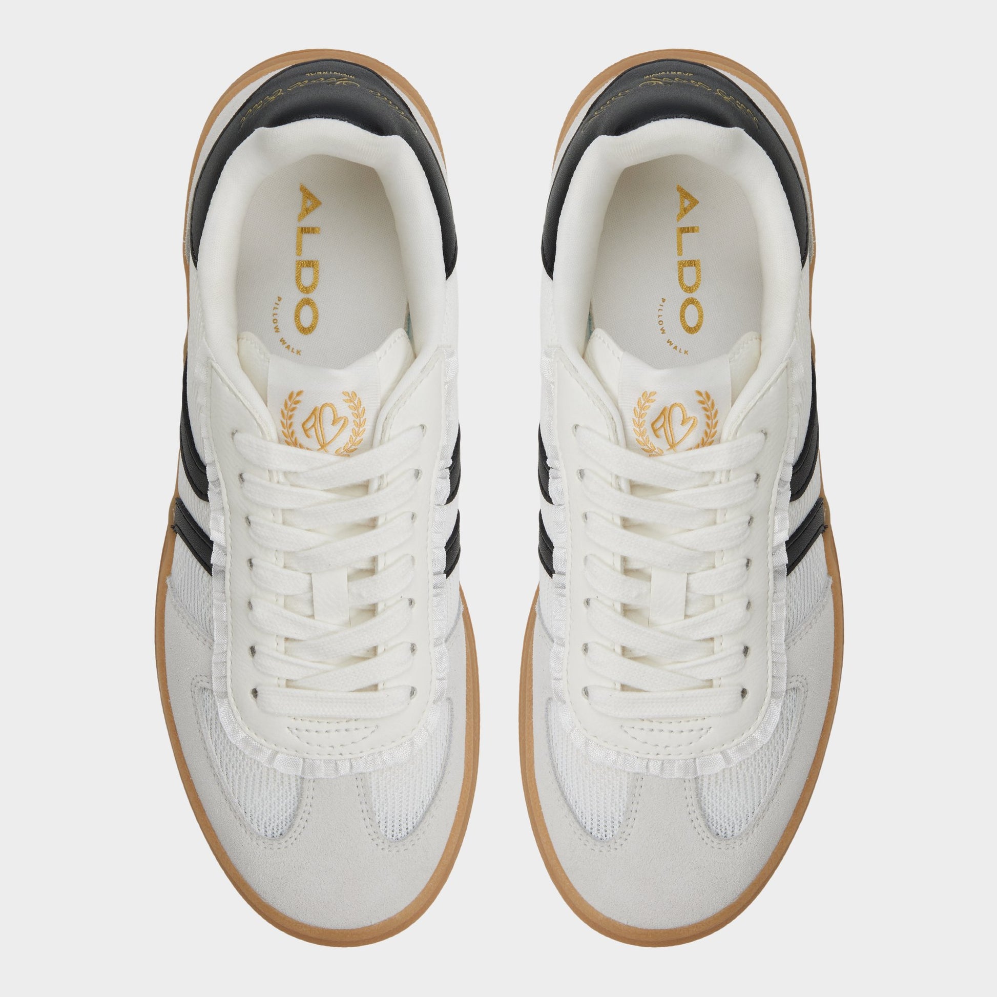 Top-down view of the White/Black Elabrintar Sneaker