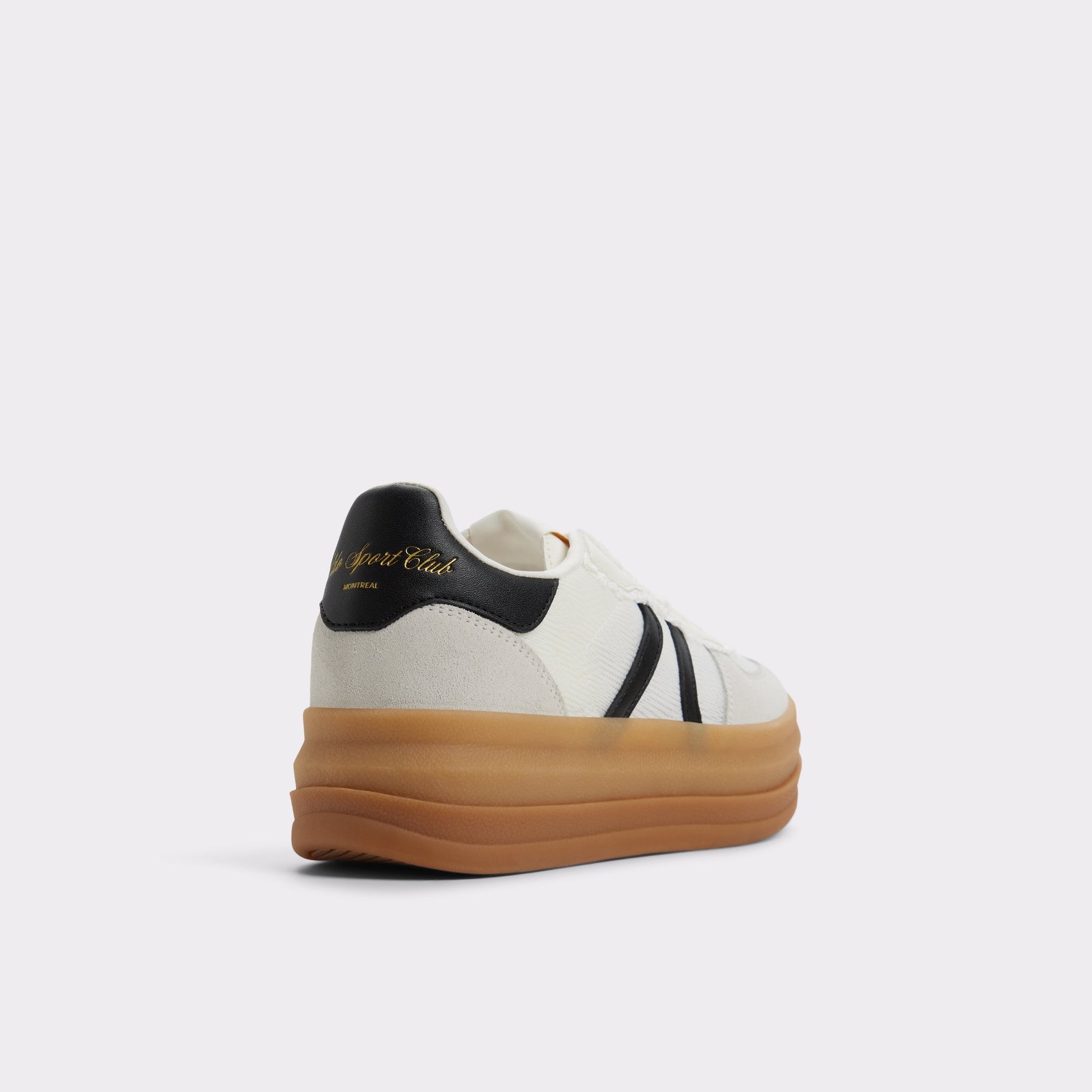 Three-quarter angle of White/Black Elabrintar Low top sneaker's back side