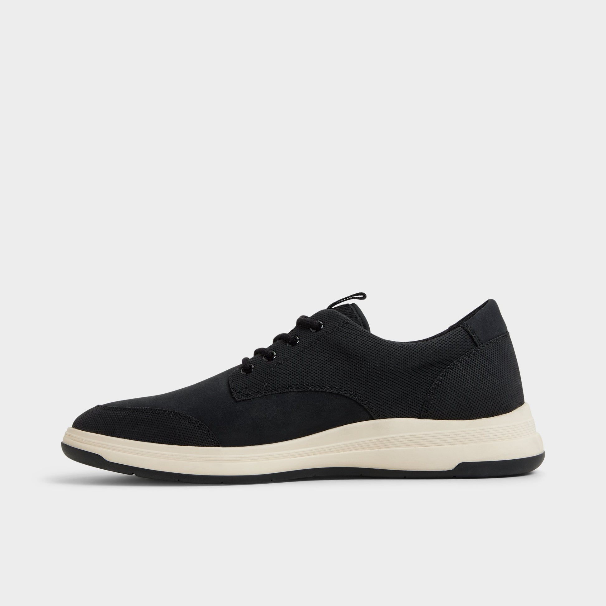 Side view of Black Konnor Oxford shoe