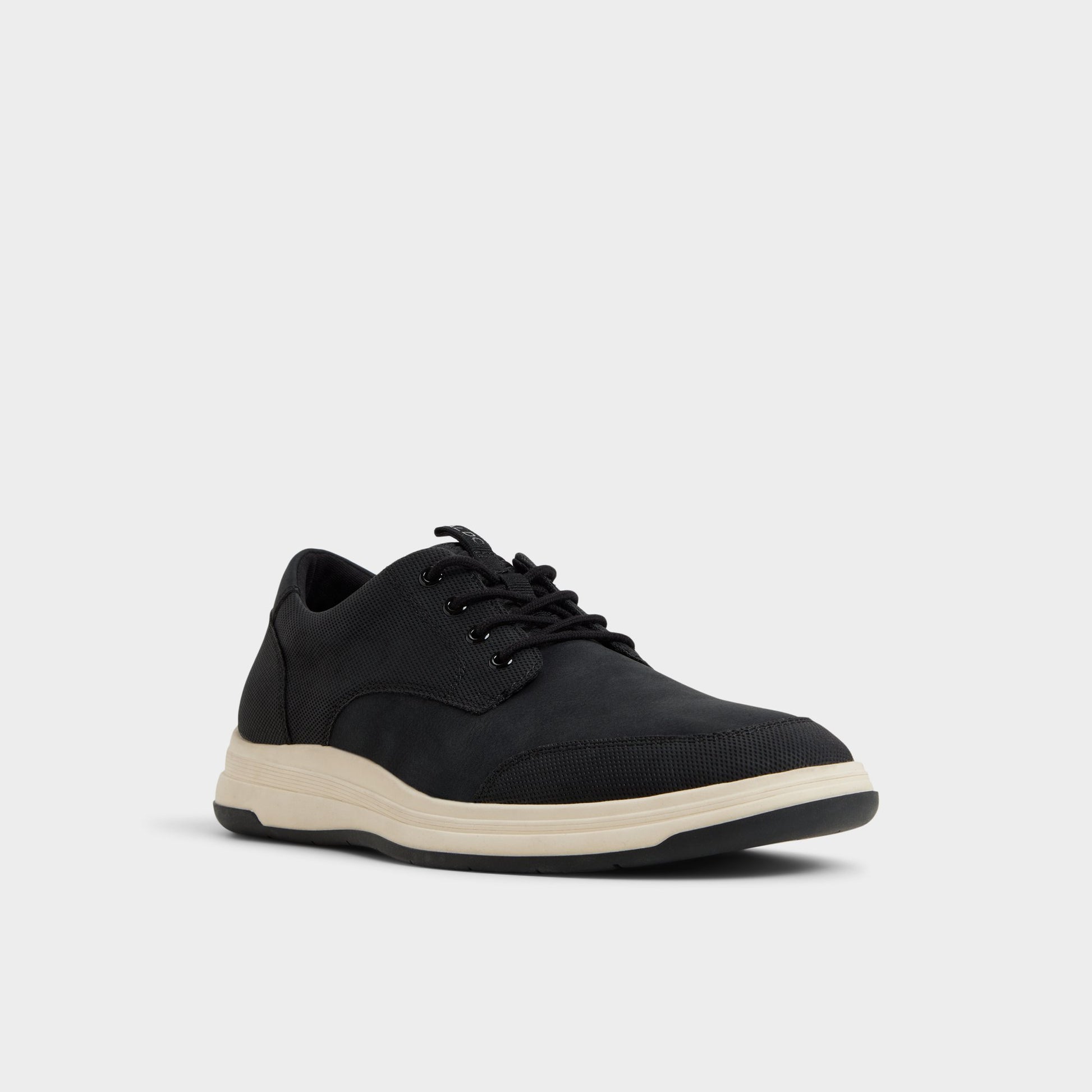 Three-quarter angle of Black Konnor Oxford shoe's front side