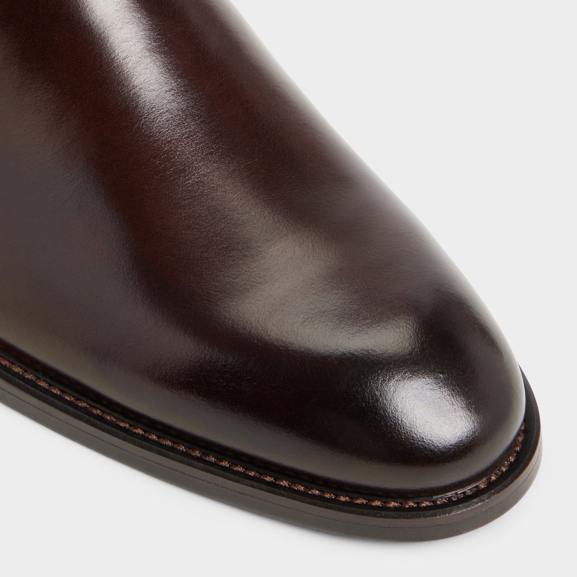 Close-up of the Dark brown Visco Ankle boot
