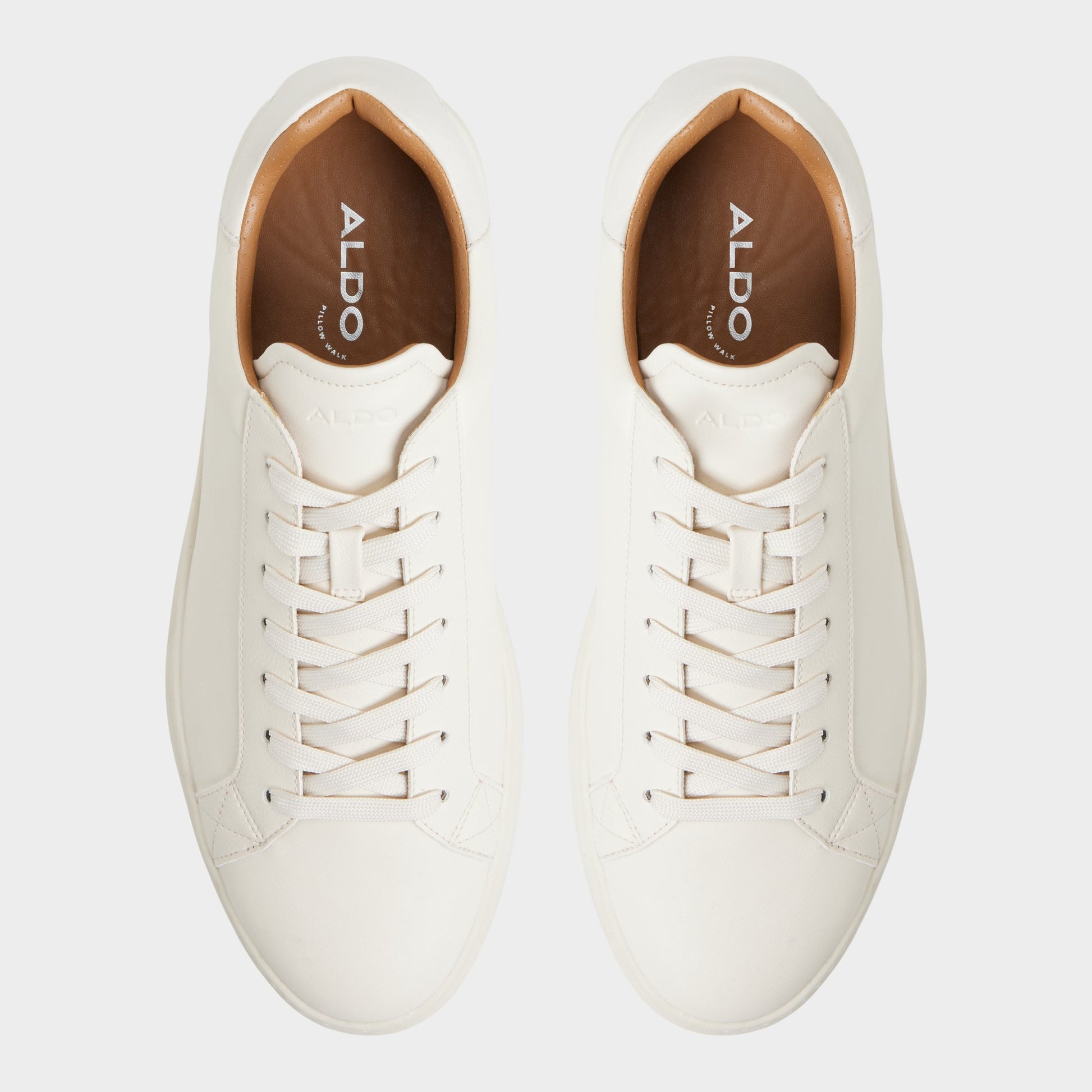 Top-down view of the Bone Toddy Low top sneaker