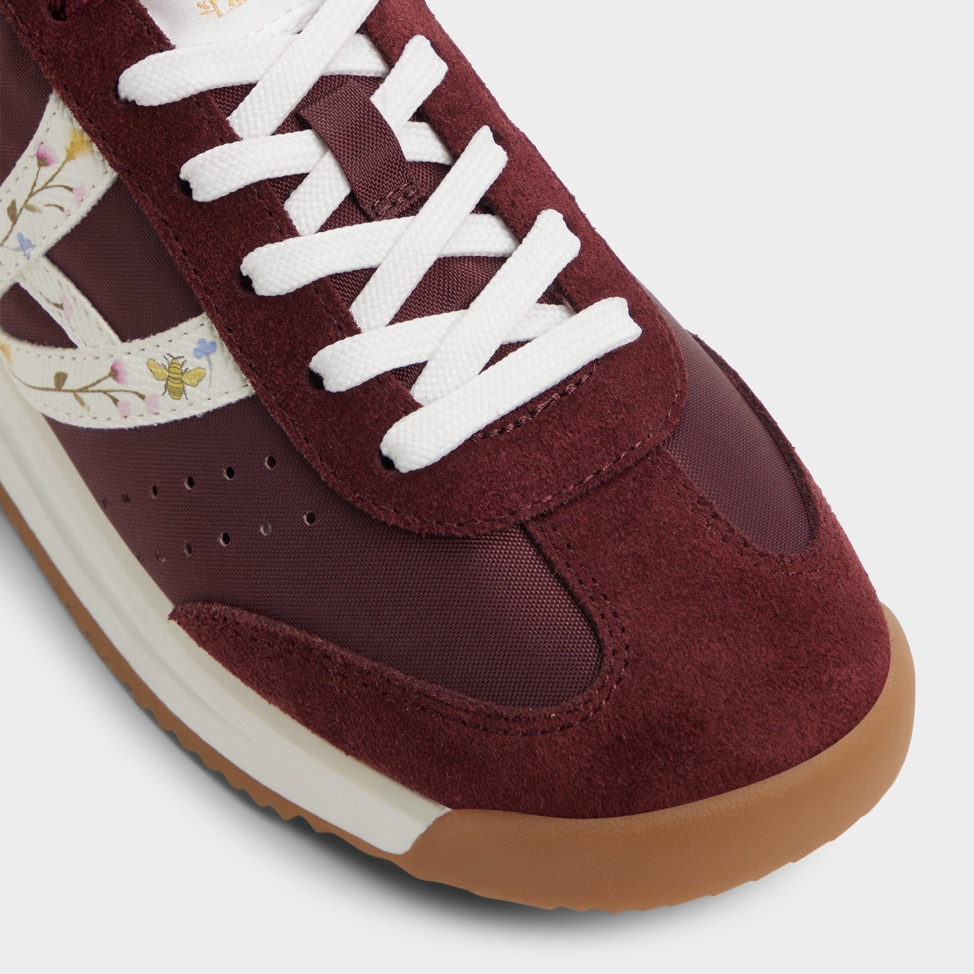 Close-up of the Bordo Stepcount Jogger sneaker