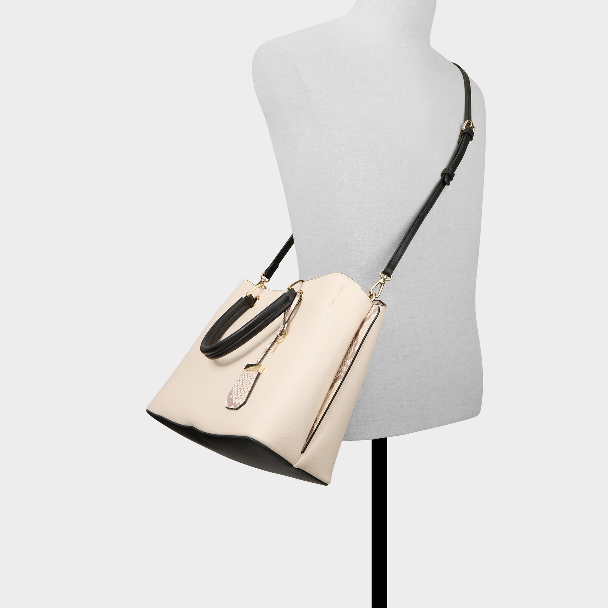 Product media for Eilee