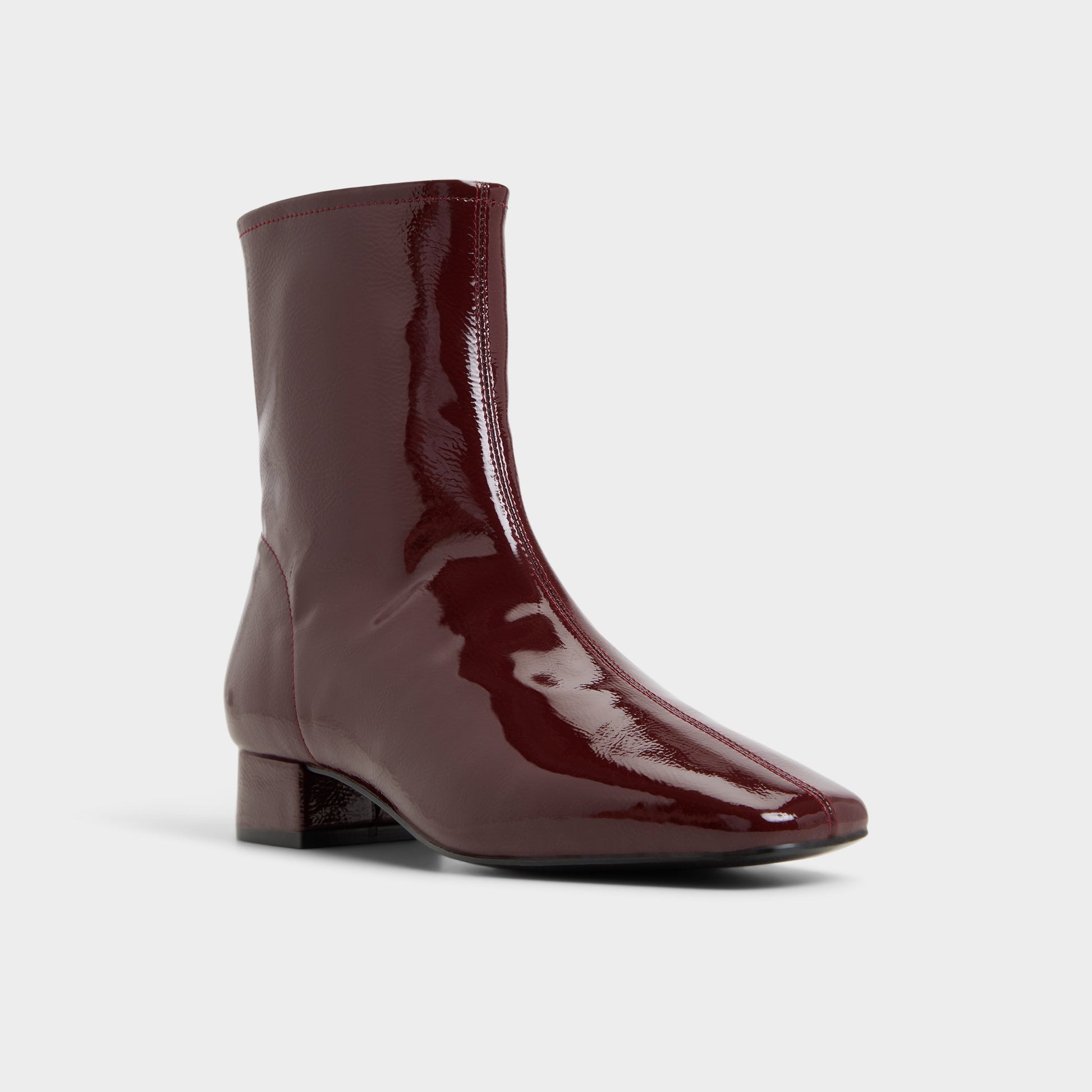 Three-quarter angle of Dark Red Katrina 's front side